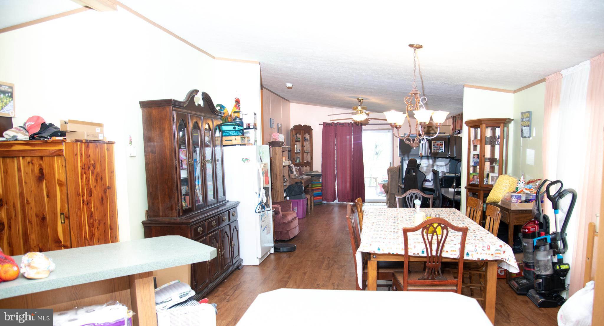 EAGLE VIEW MOBILE HOME PK - Residential