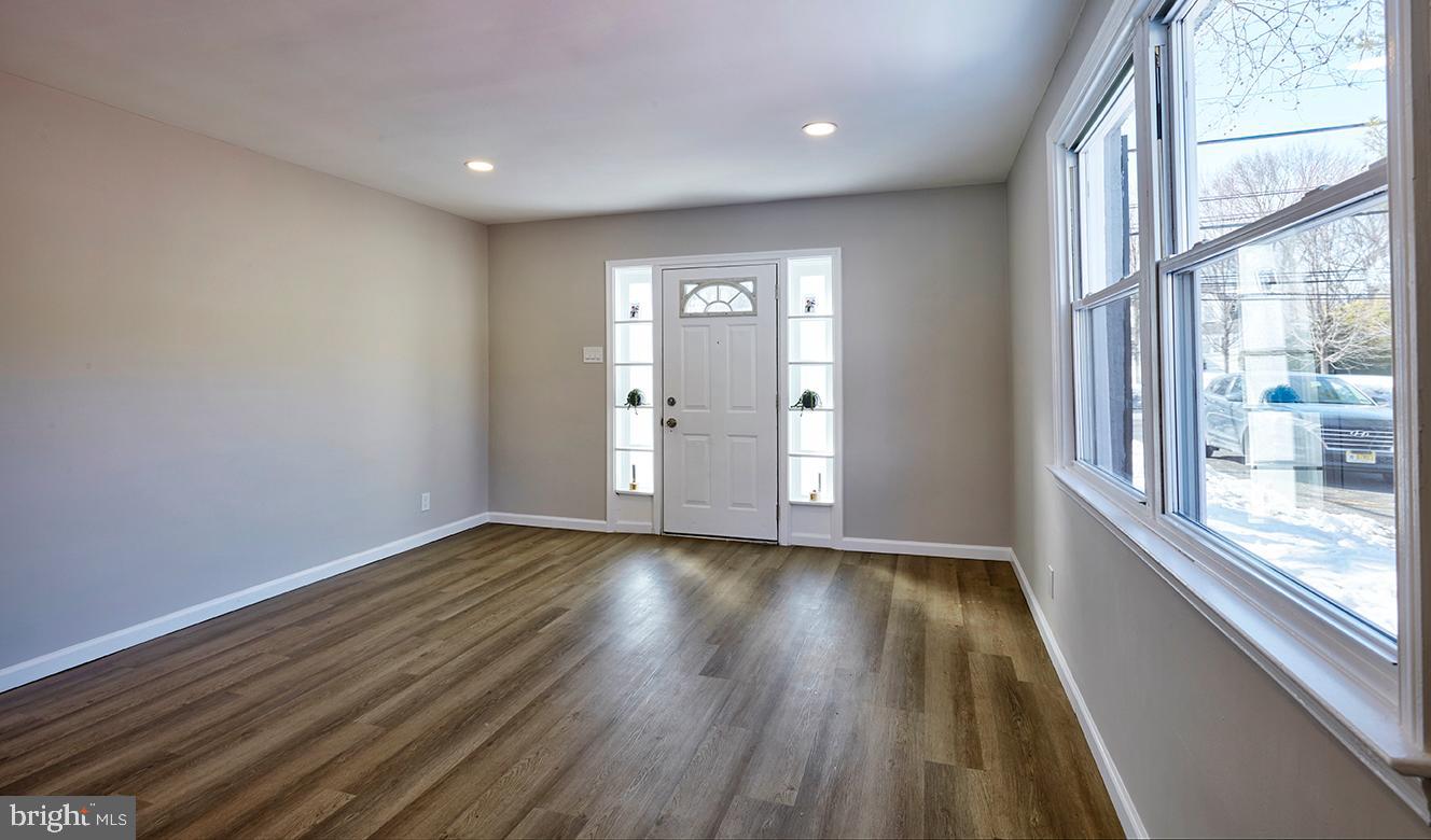 CASEY GDNS - Residential