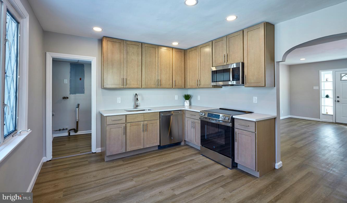 CASEY GDNS - Residential