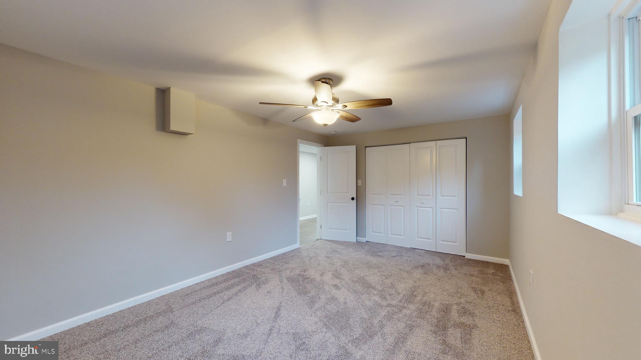 POPLAR WOODS - Residential