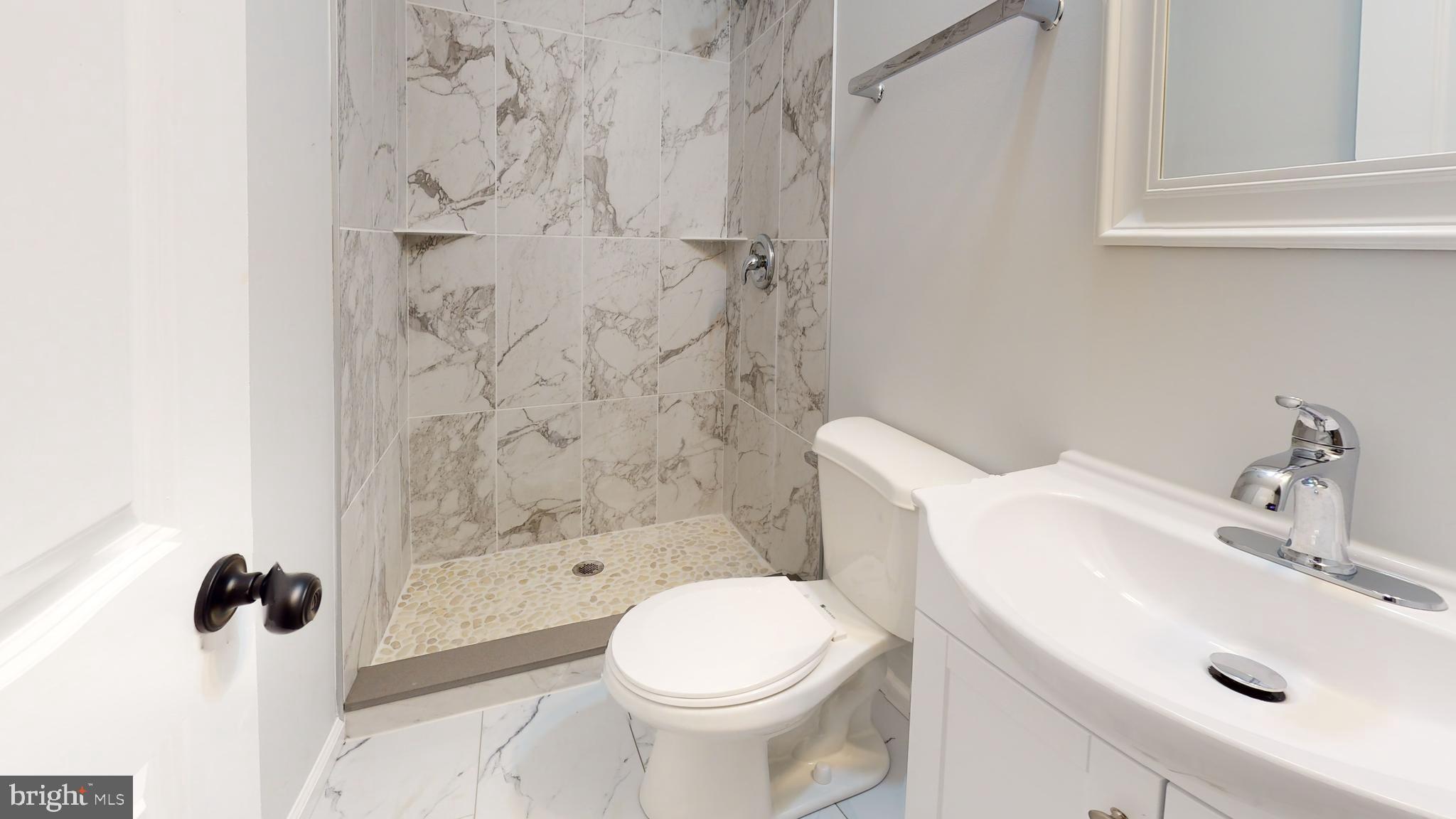 POPLAR WOODS - Residential