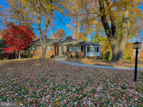 Photo of 1912 Pagebrook Road, SILVER SPRING, MD 20903 (MLS # MDMC2208358)