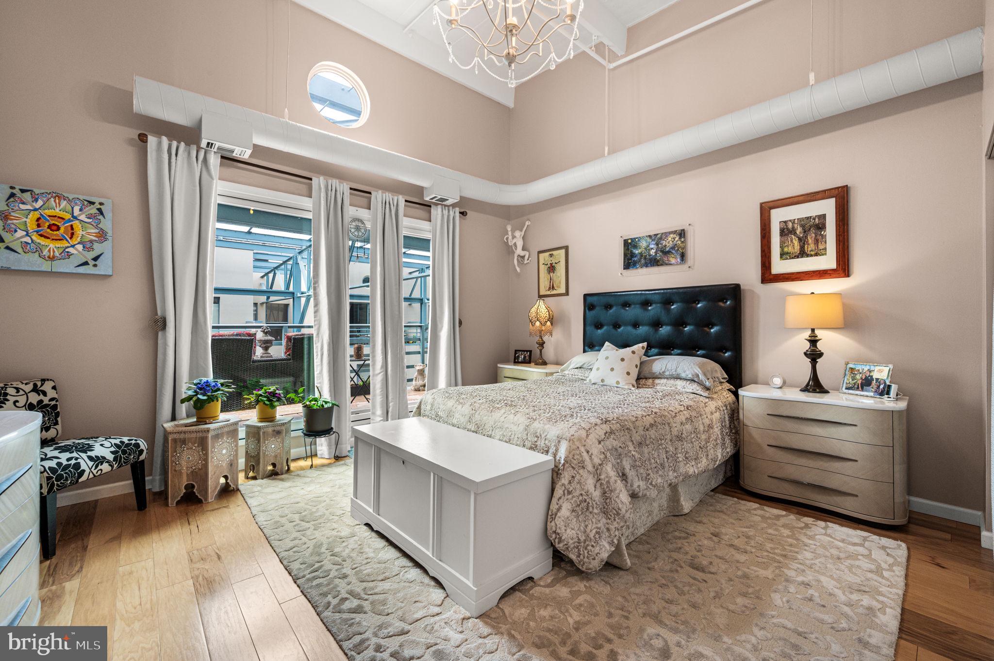 OLD CITY - Residential