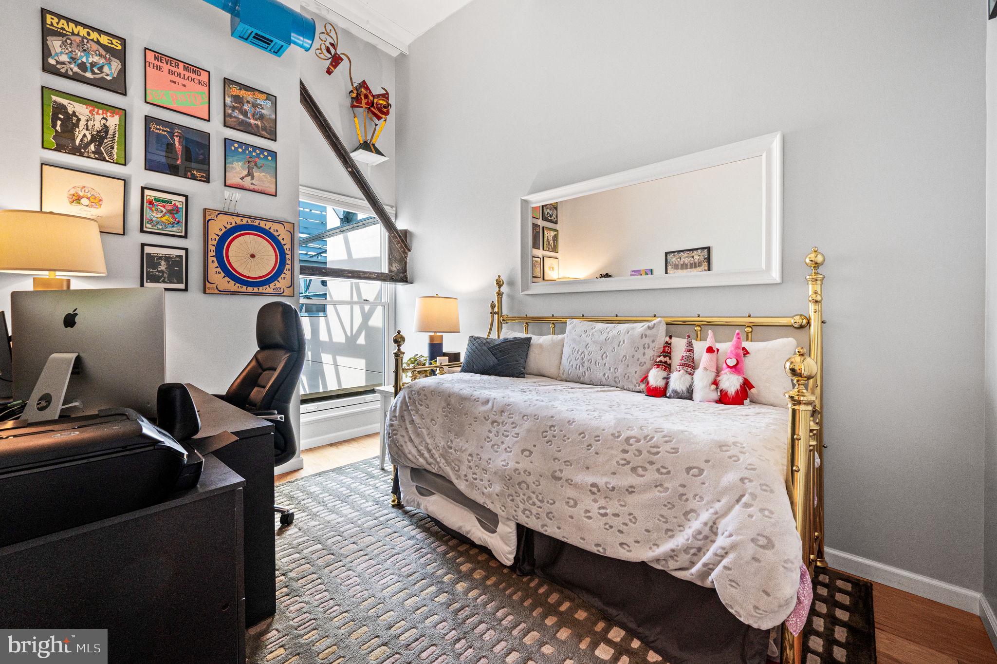 OLD CITY - Residential