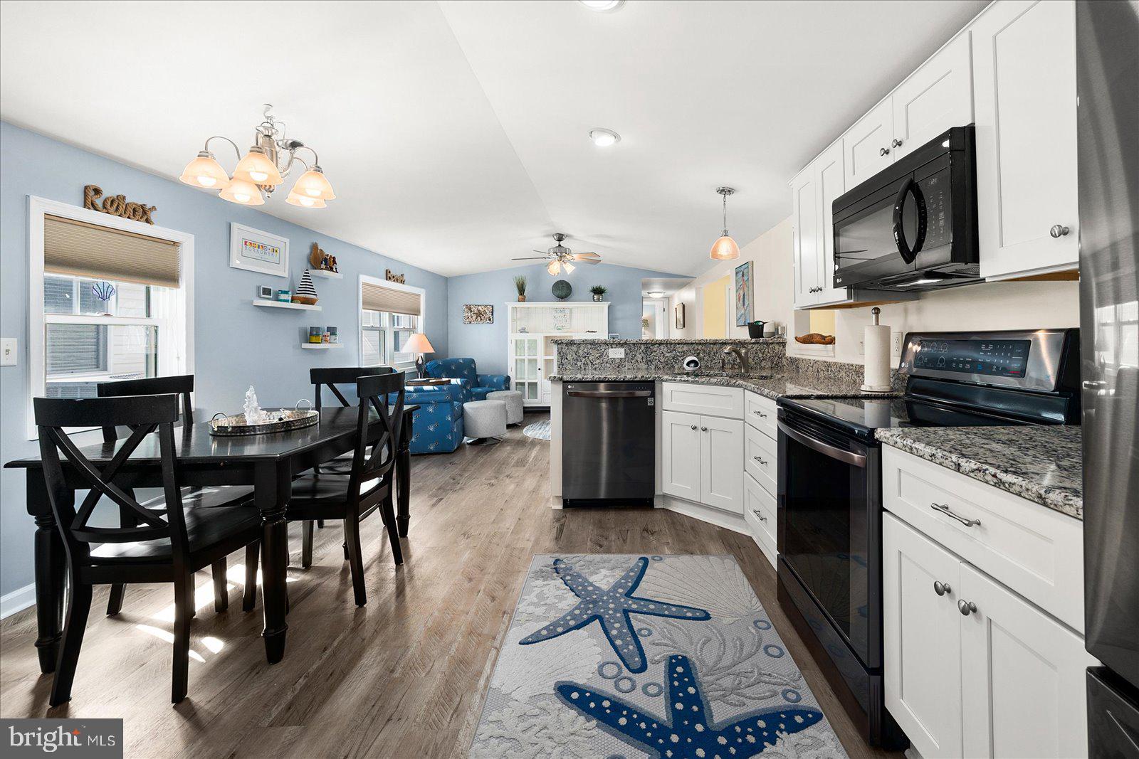 MONTEGO BAY - Residential