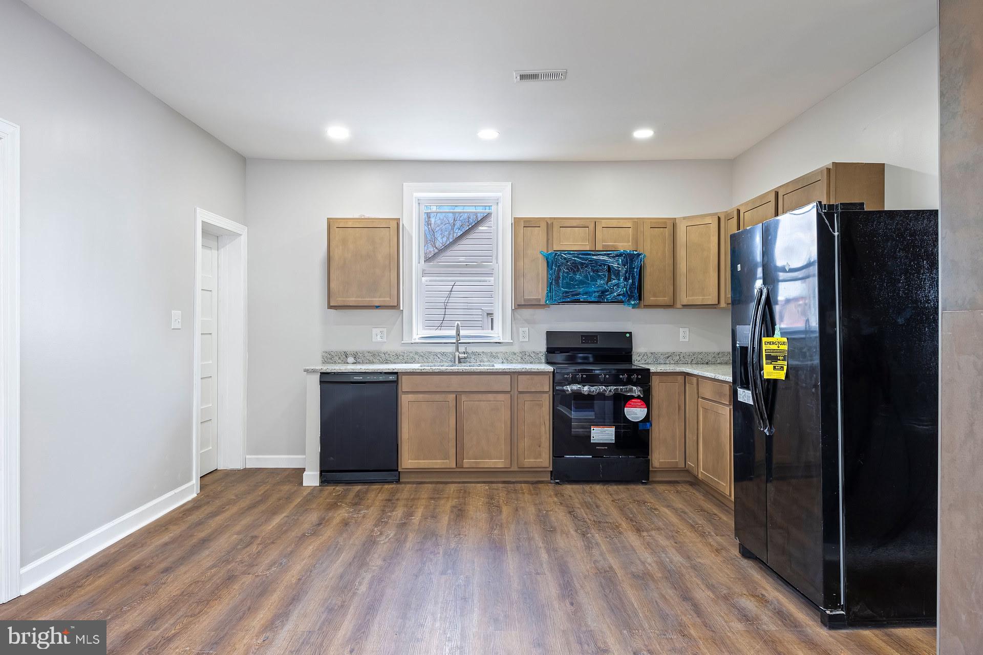 UPPER PARK HEIGHTS - Residential