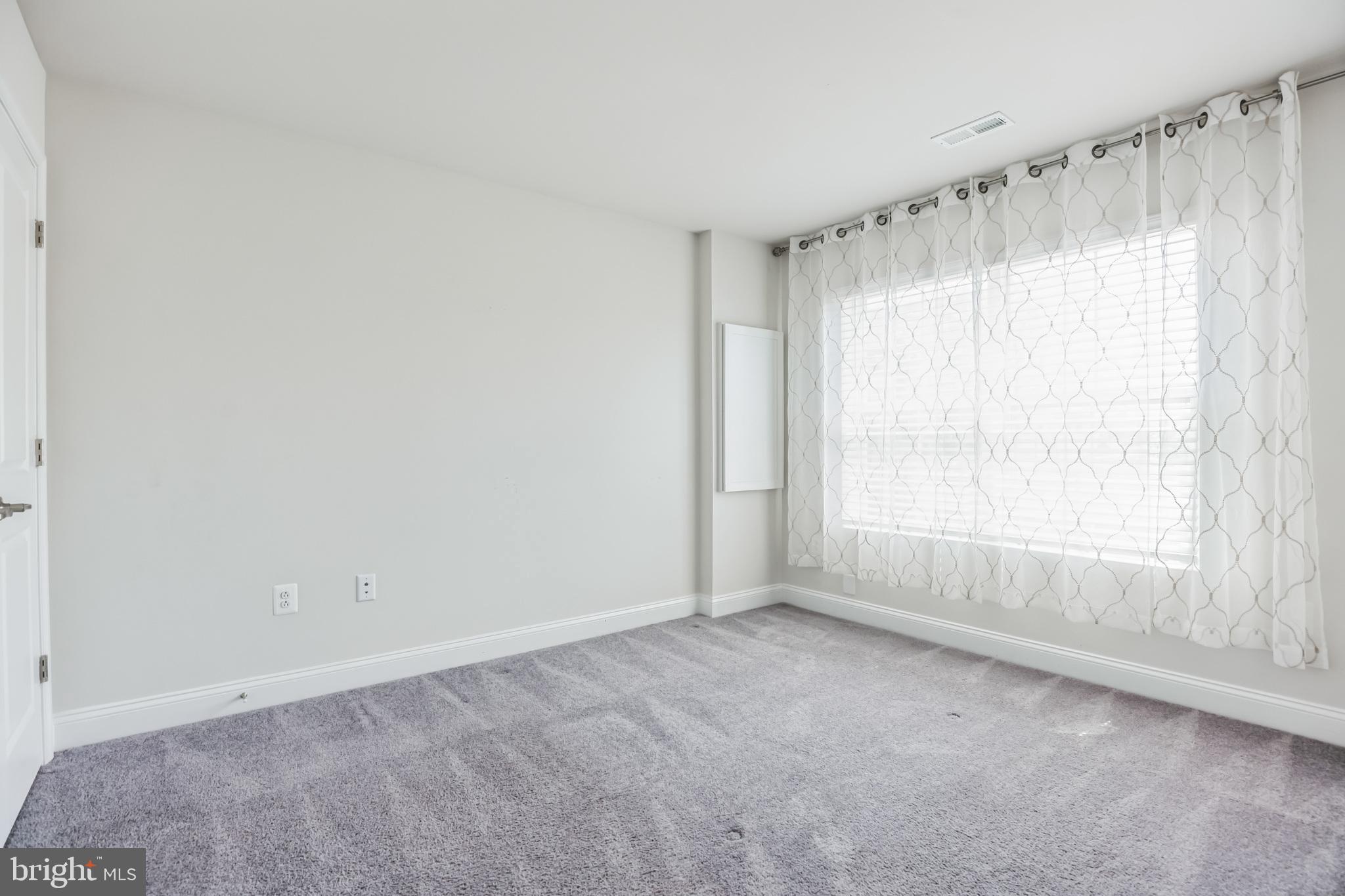 STONEHAVEN - Residential Lease