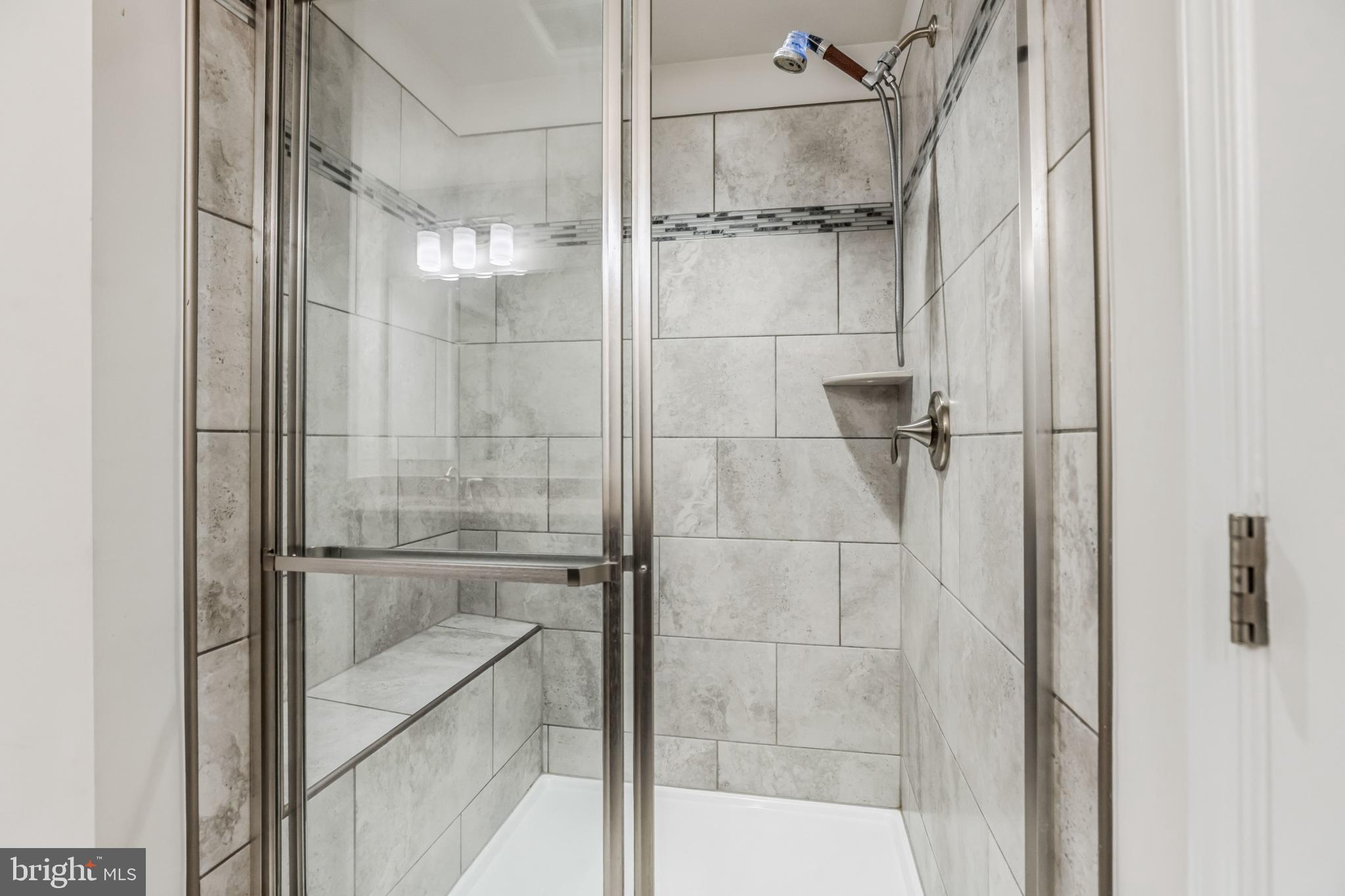 STONEHAVEN - Residential Lease