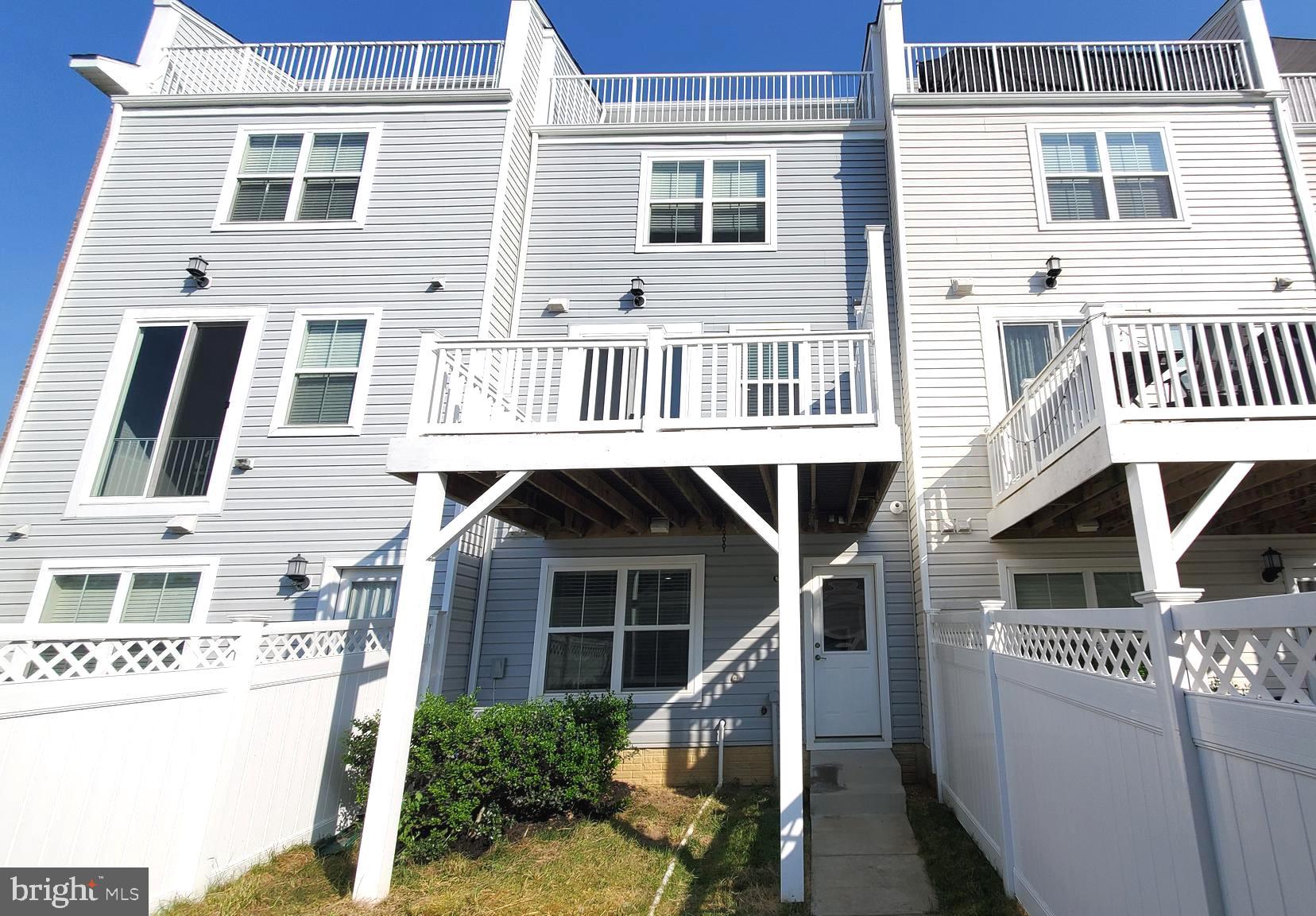 STONEHAVEN - Residential Lease