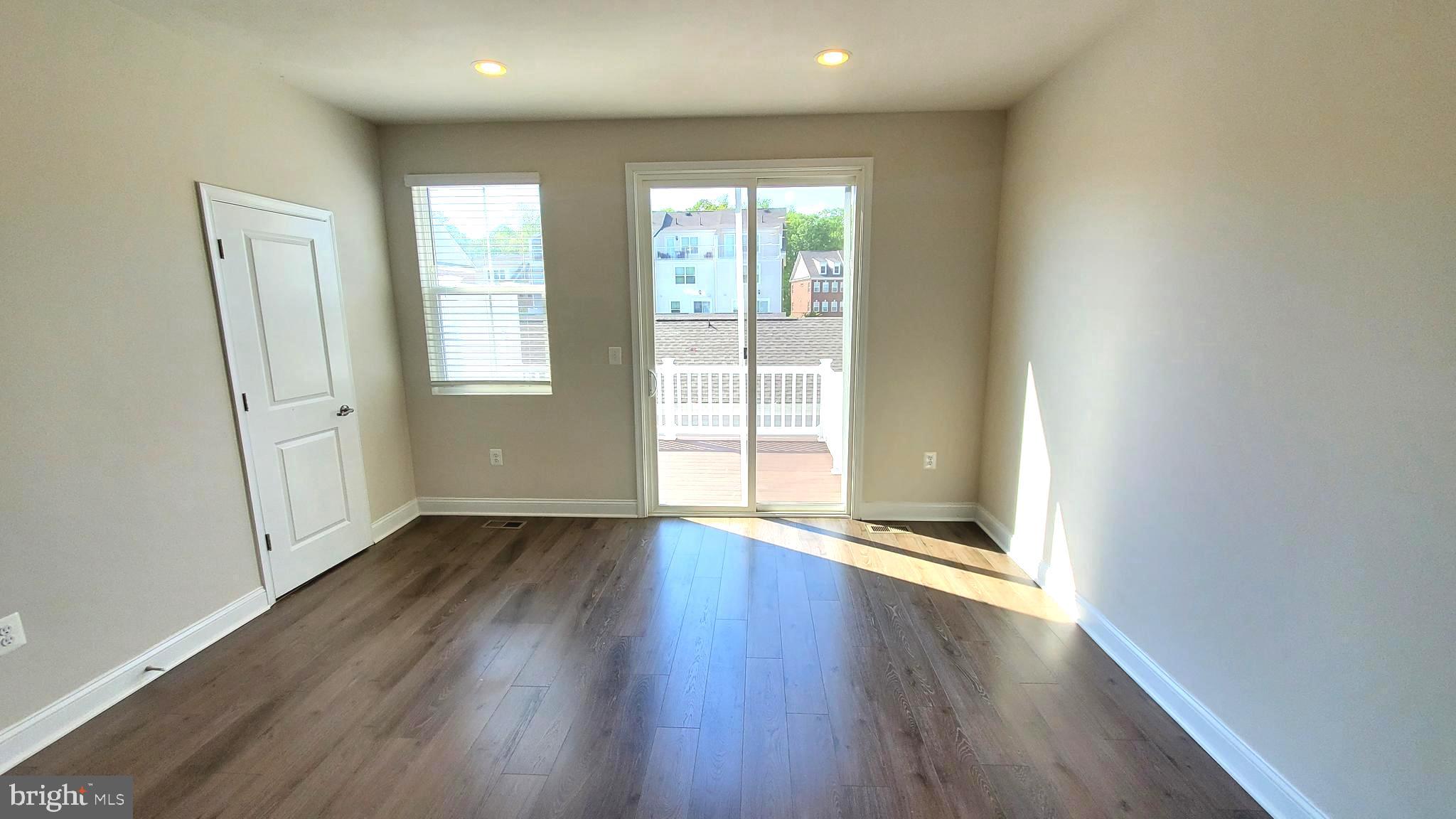 STONEHAVEN - Residential Lease