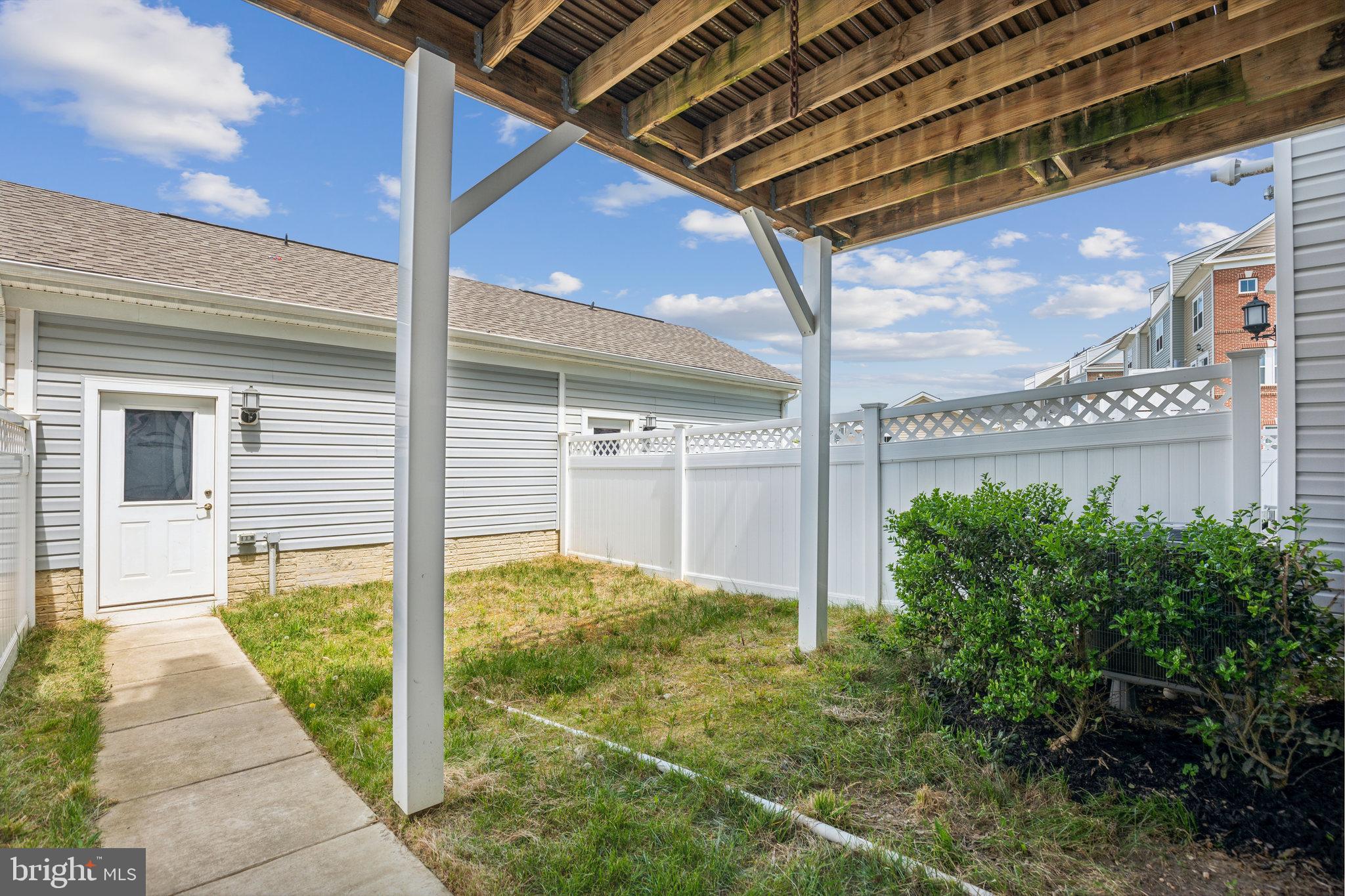 STONEHAVEN - Residential Lease