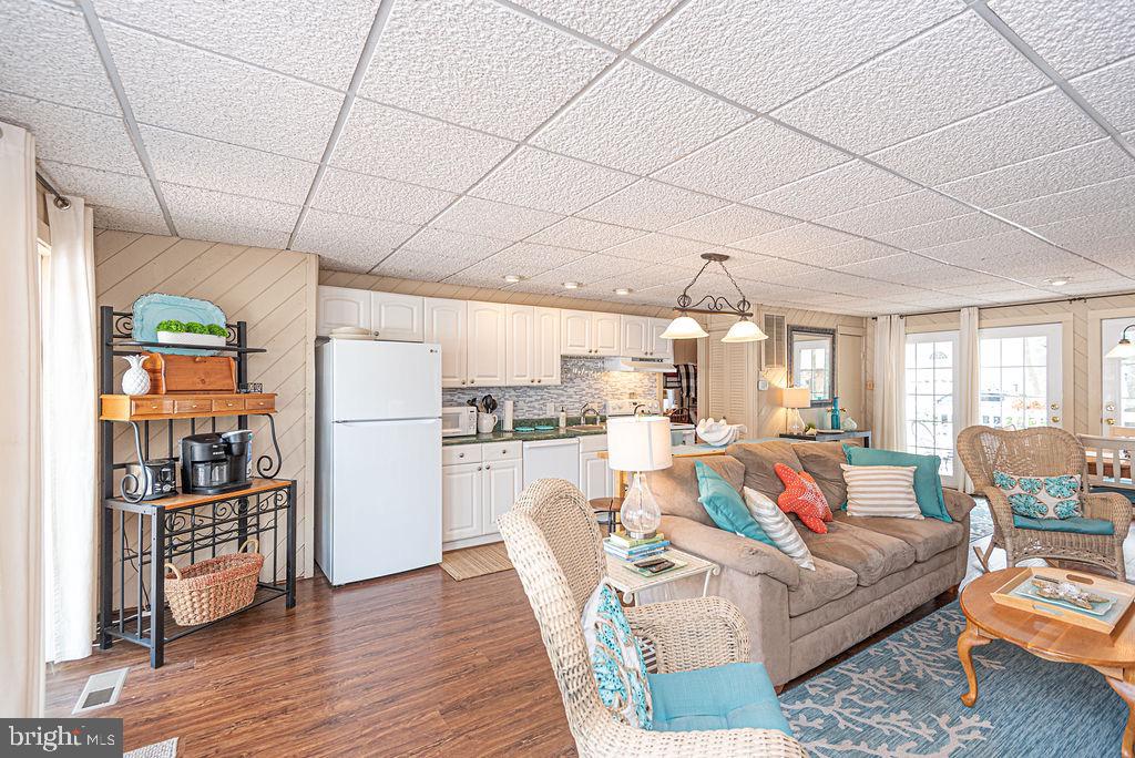 OCEAN PINES - BAY COLONY - Residential