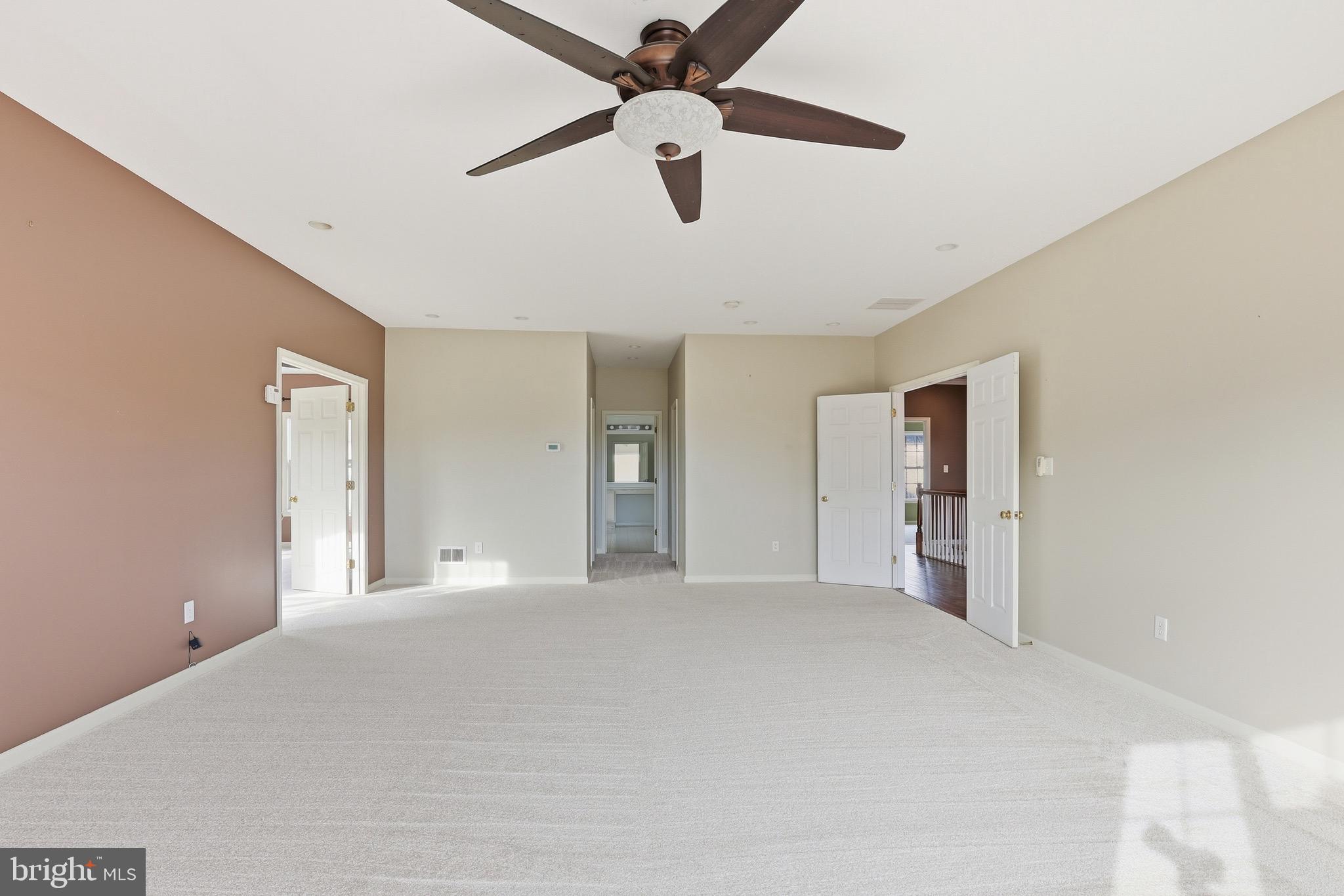 PARKSIDE - Residential