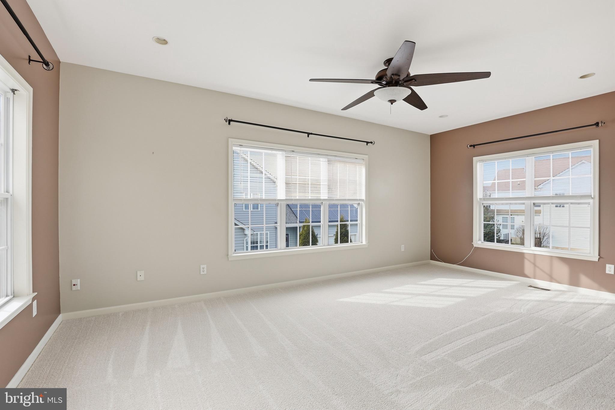 PARKSIDE - Residential