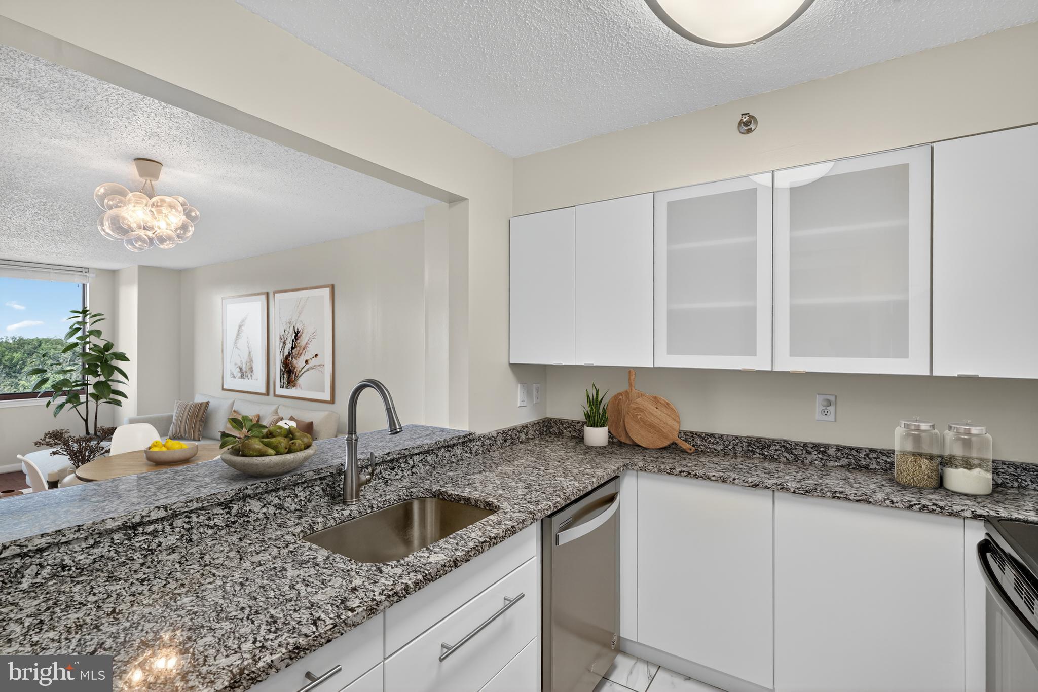 10101 GROSVENOR PLACE 1603