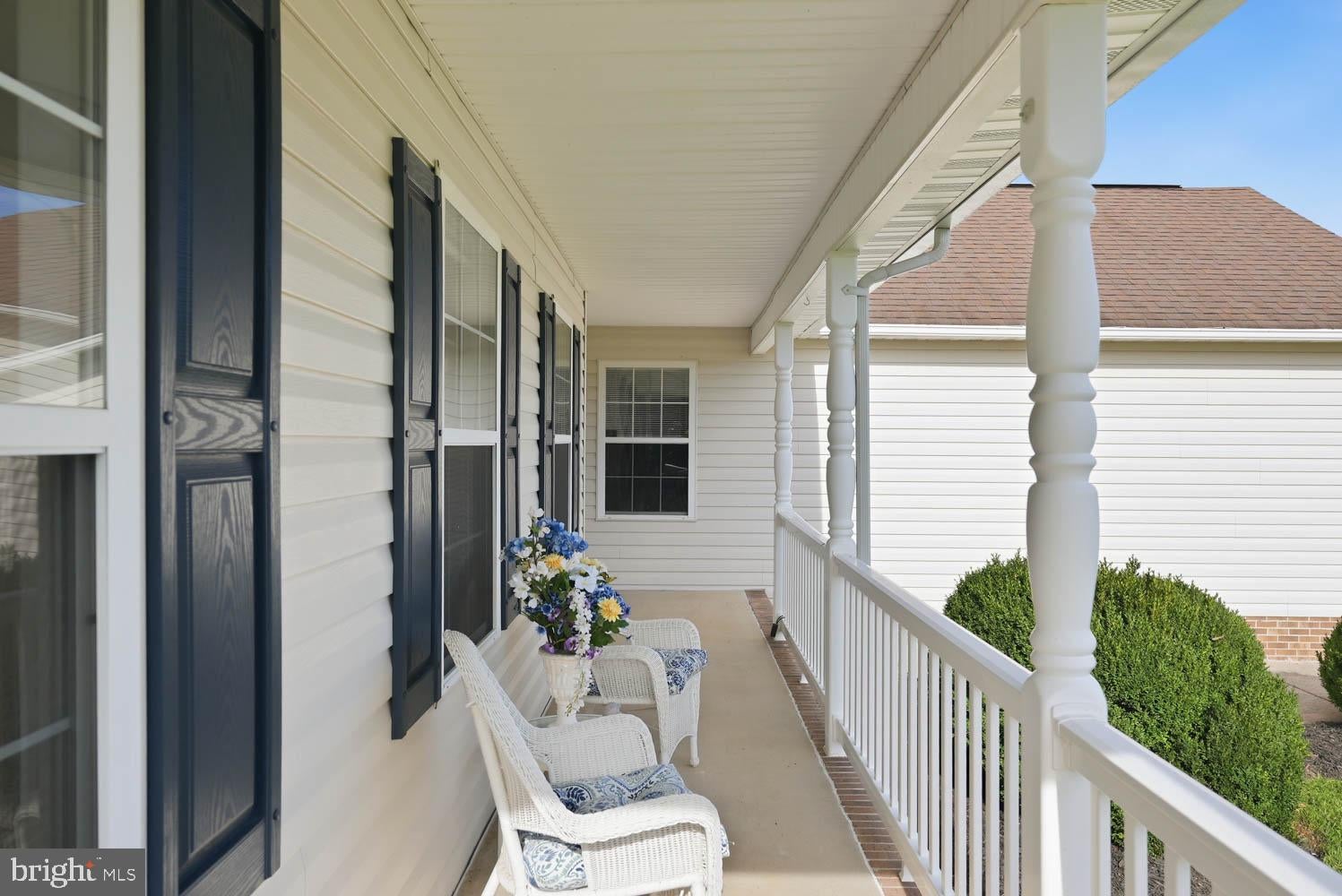 5504 GLEN EAGLES COURT