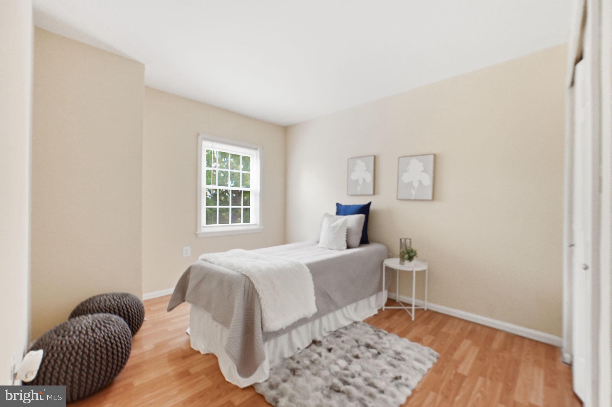 SPRINGFIELD SQUARE - Residential