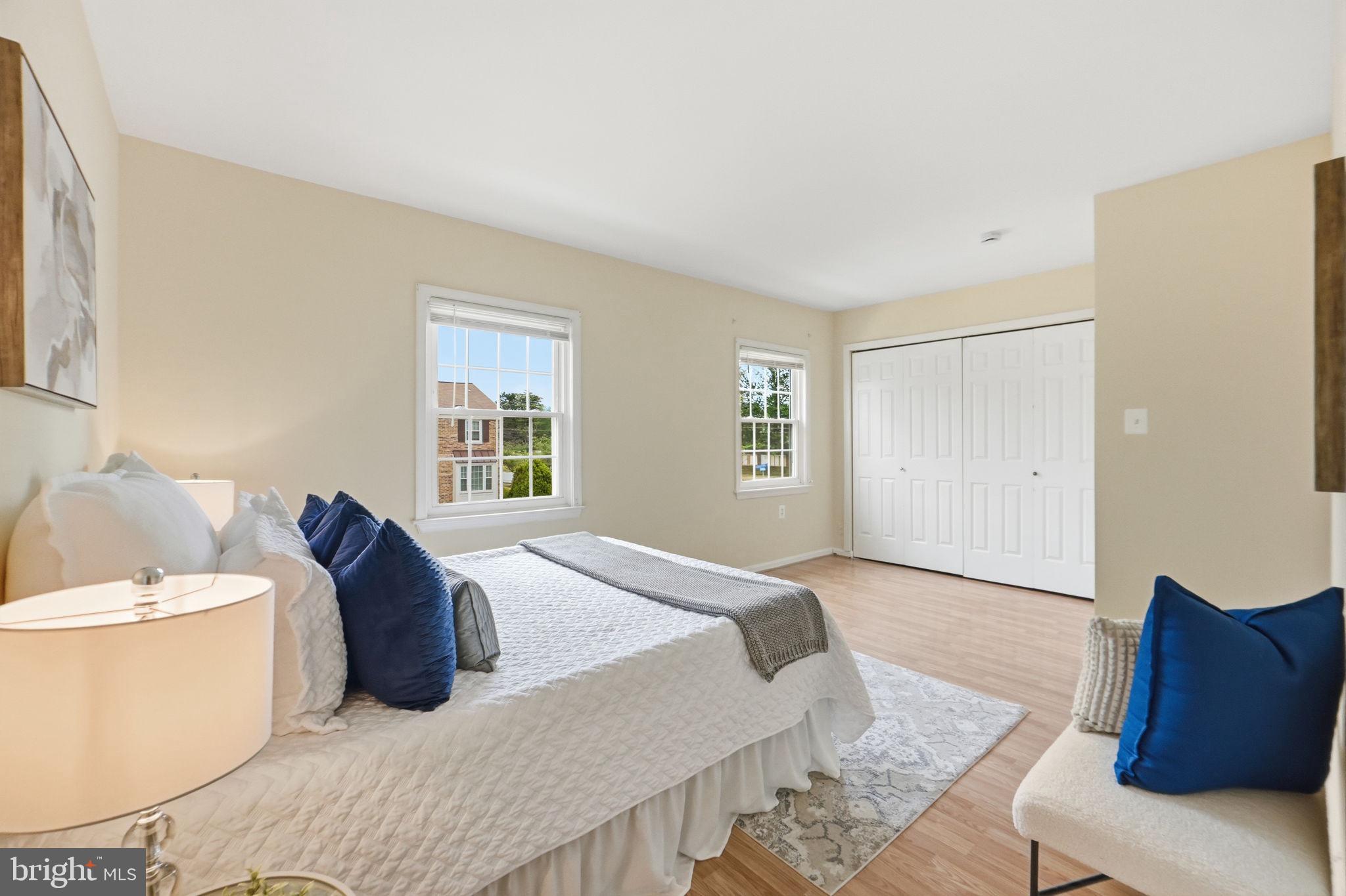 SPRINGFIELD SQUARE - Residential
