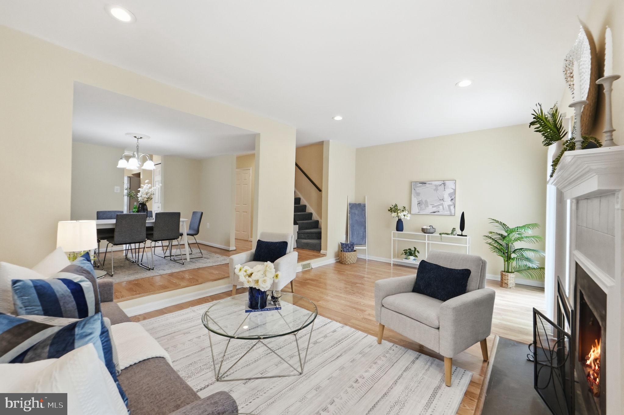 SPRINGFIELD SQUARE - Residential