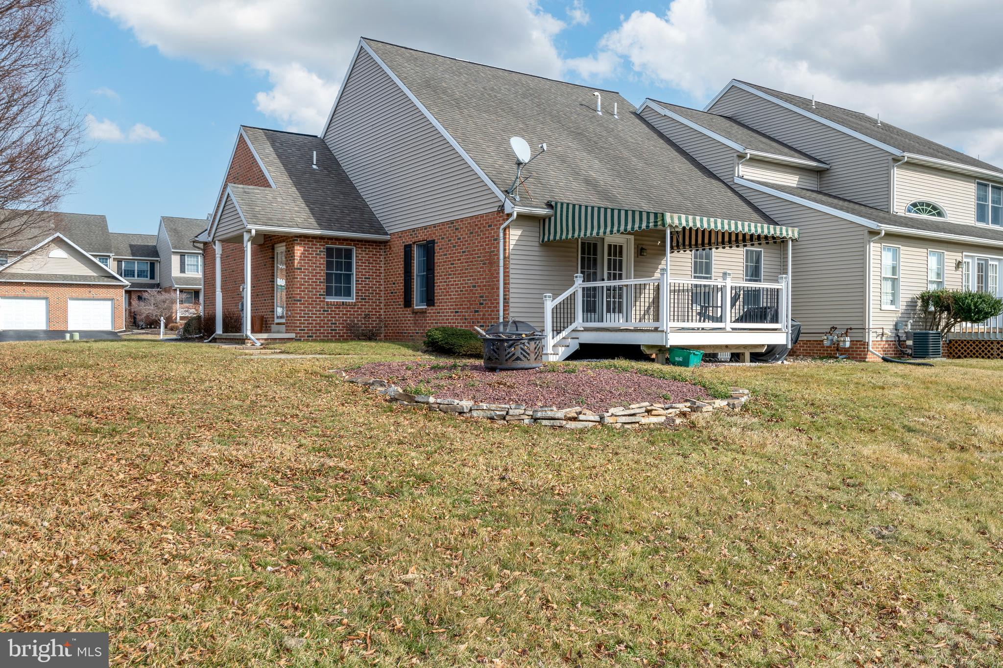 SUMMIT HILLS - Residential