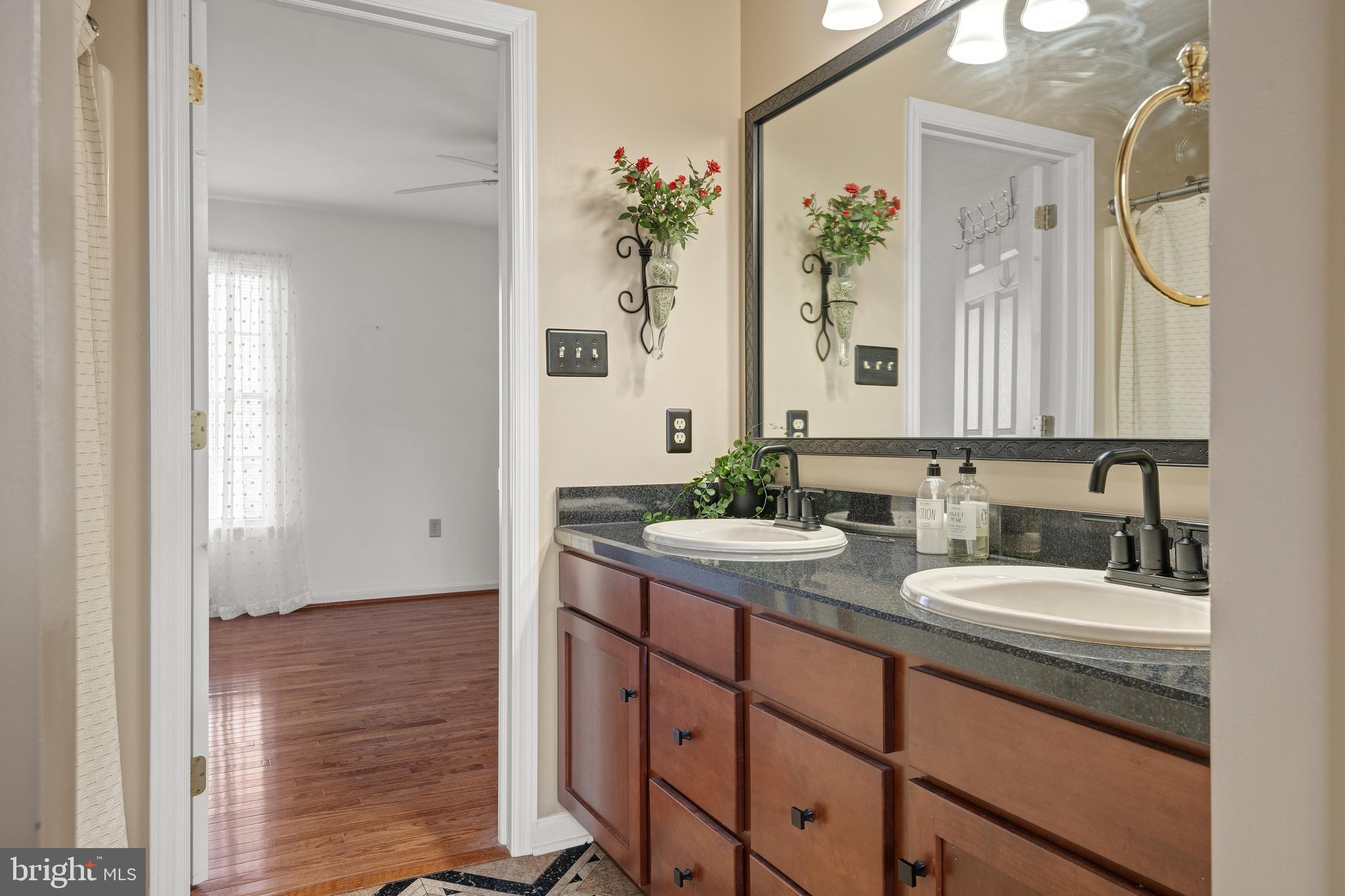 SUMMIT HILLS - Residential