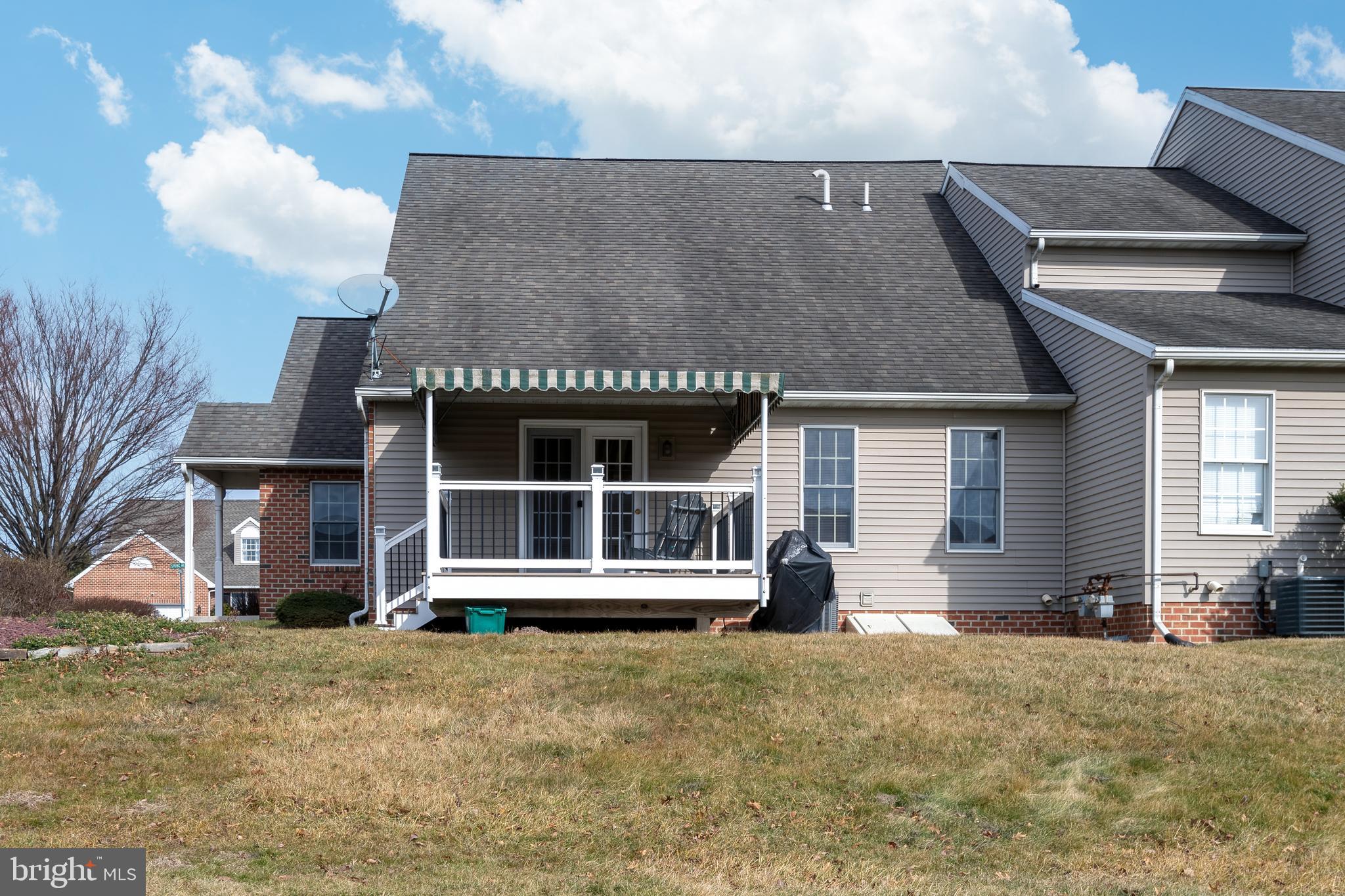 SUMMIT HILLS - Residential