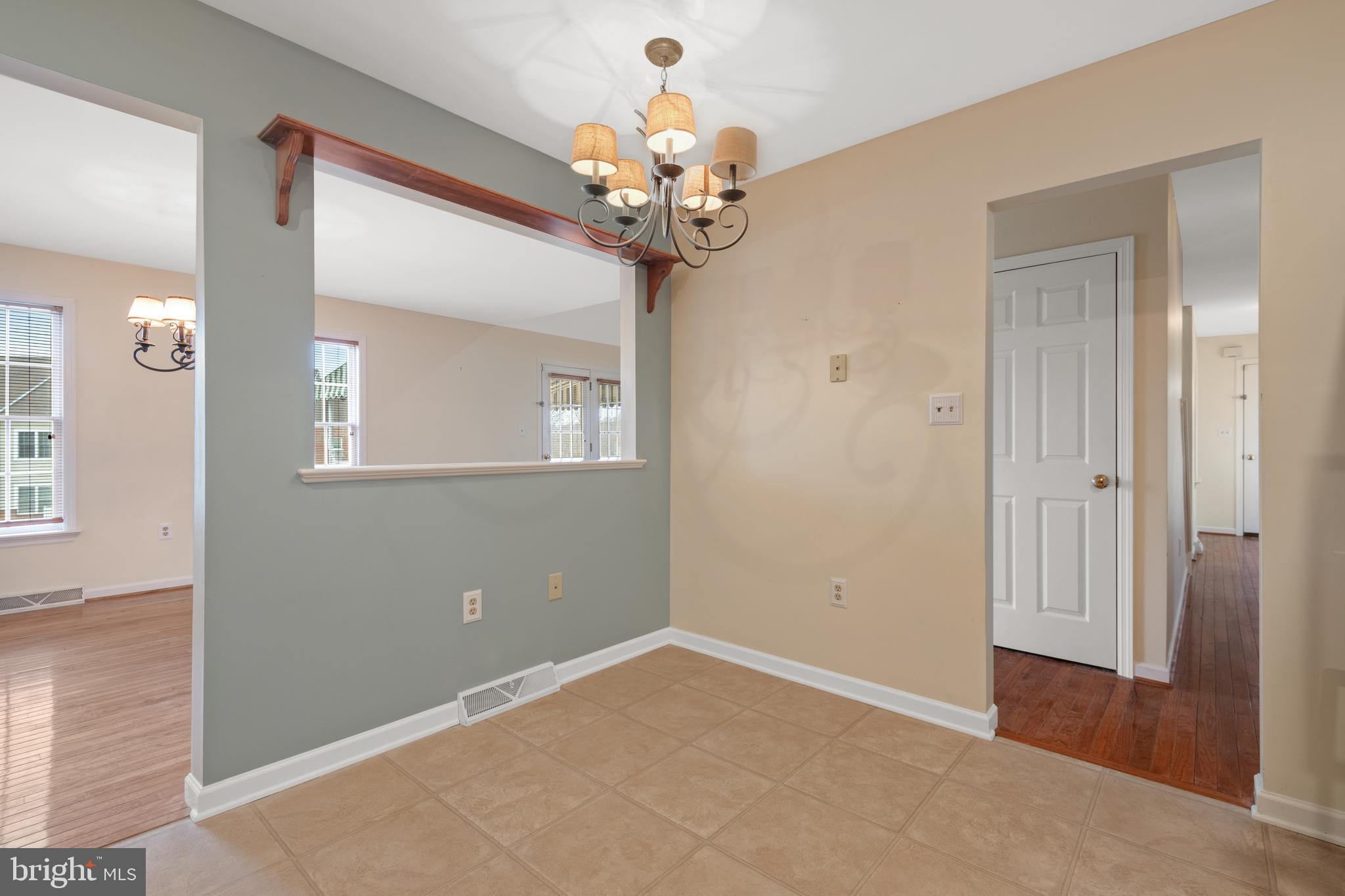 SUMMIT HILLS - Residential