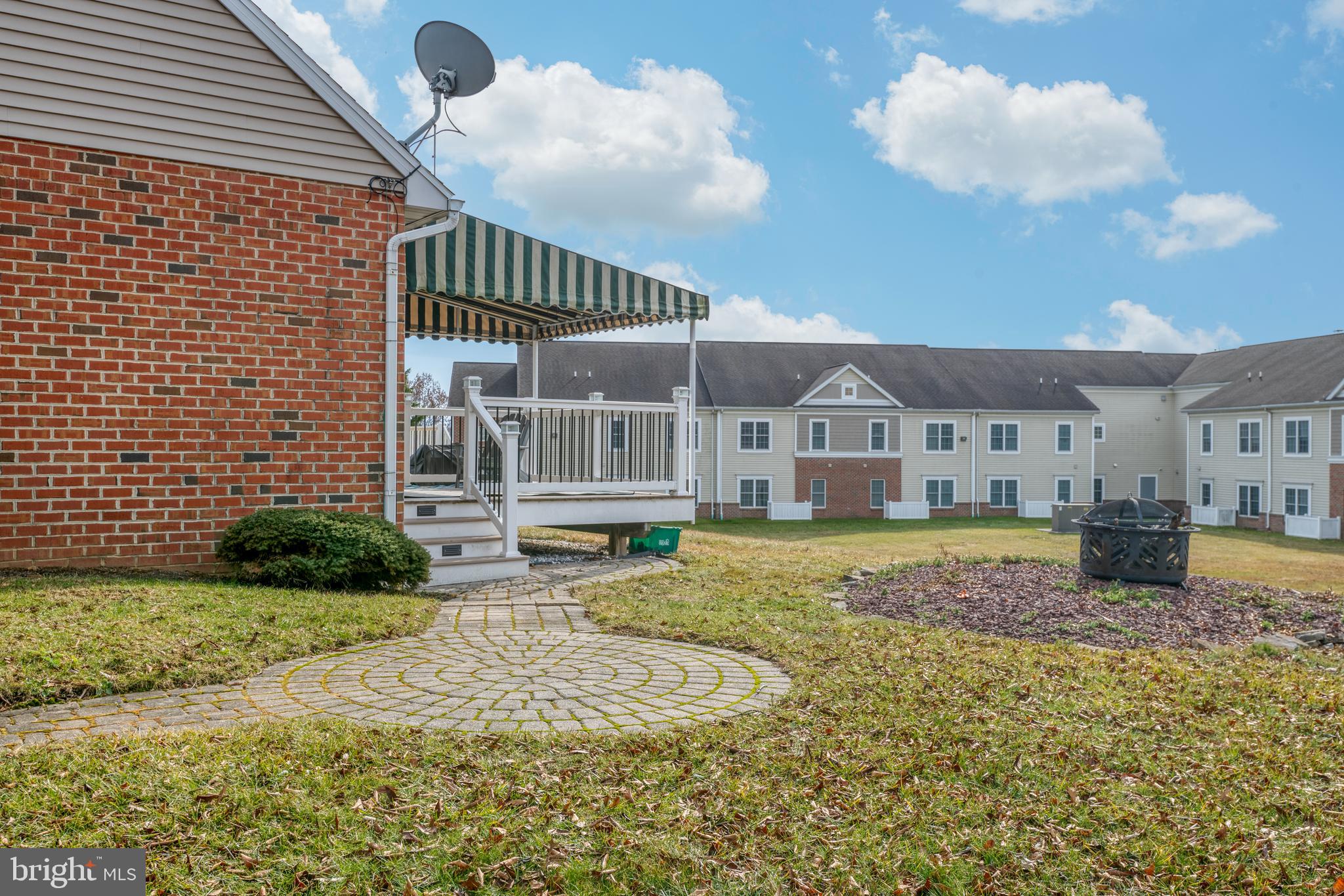 SUMMIT HILLS - Residential