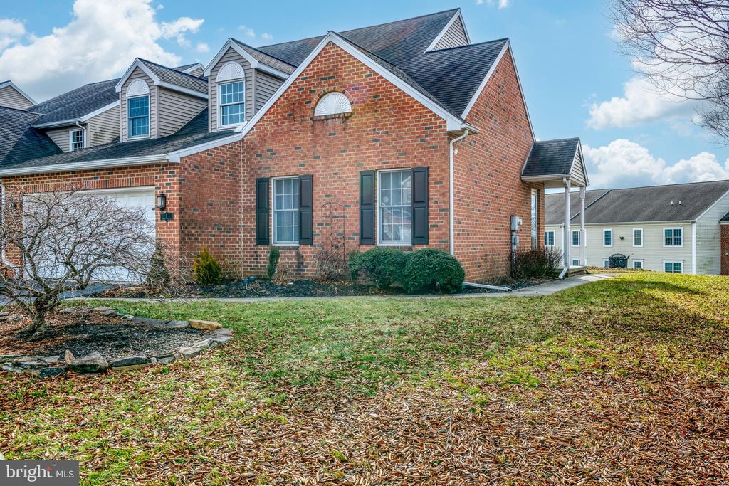 Photo of 1 Spring Hill Lane, MOUNTVILLE, PA 17554 (MLS # PALA2063368)