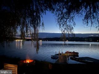 7698 LAKE SHORE DRIVE