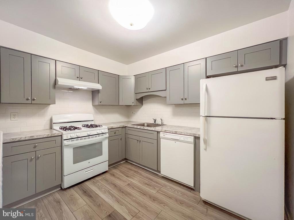 MODENA PARK - Residential