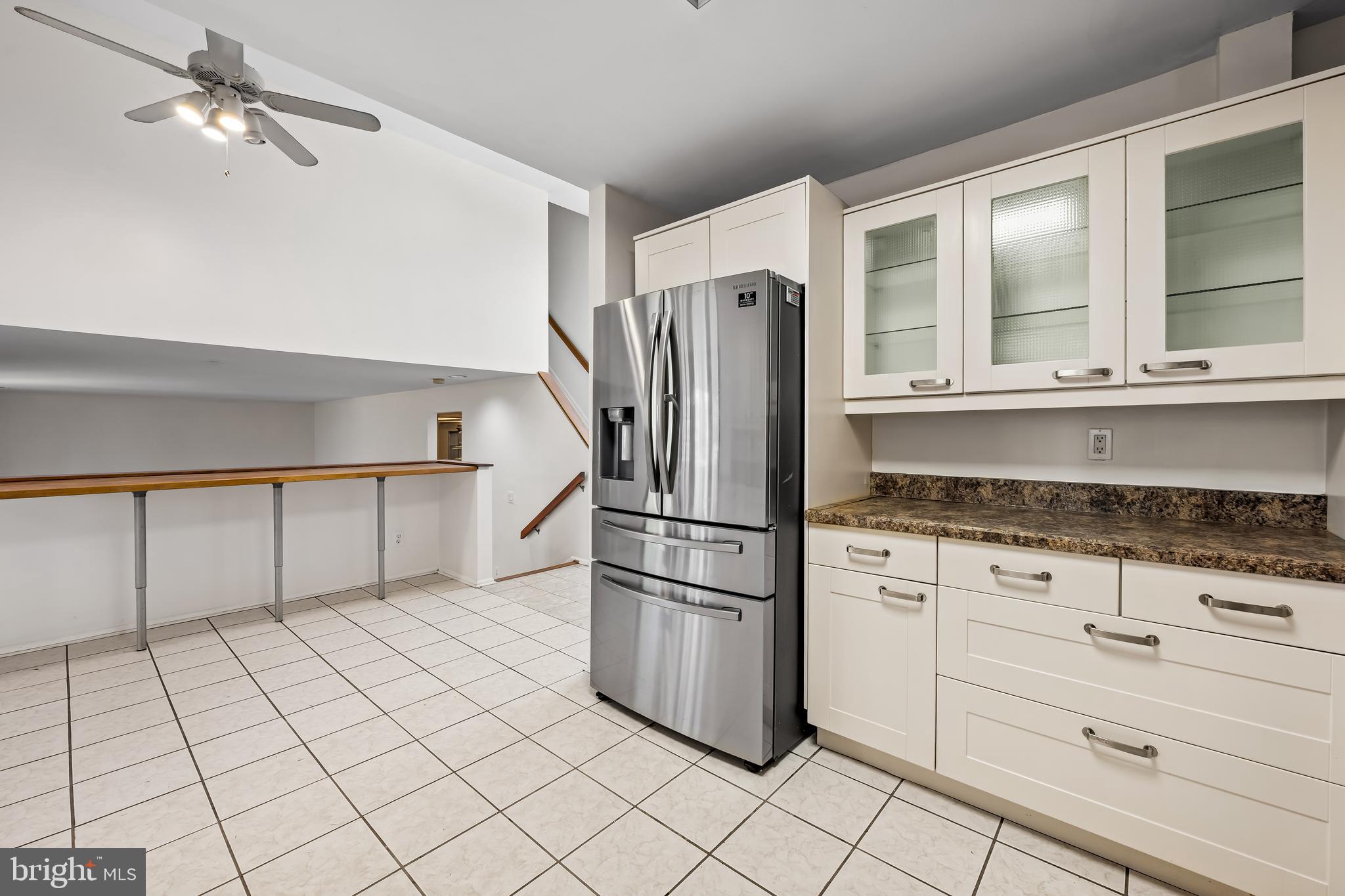 VELVET HILLS - Residential