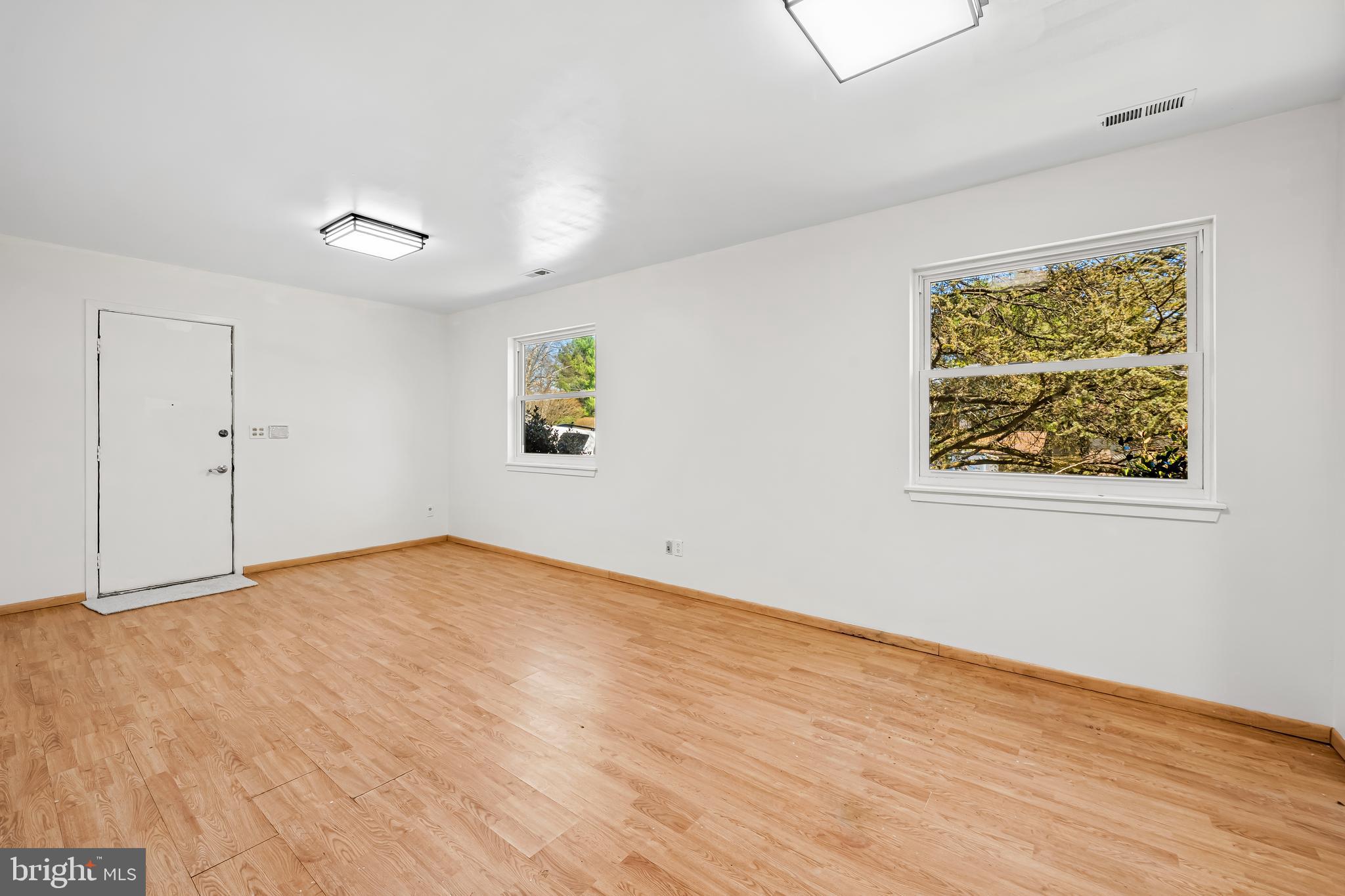 VELVET HILLS - Residential