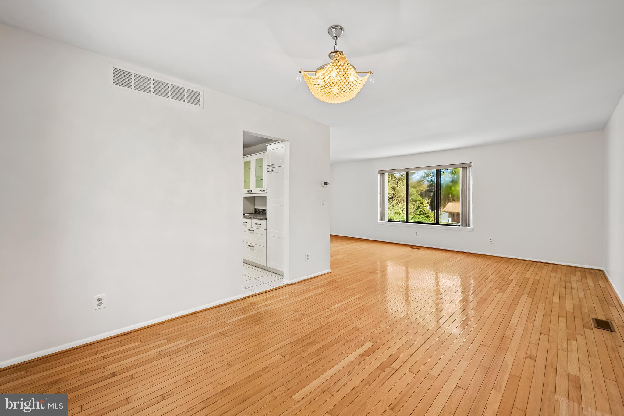 VELVET HILLS - Residential