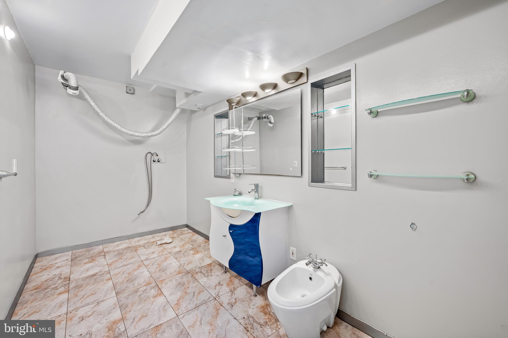 VELVET HILLS - Residential