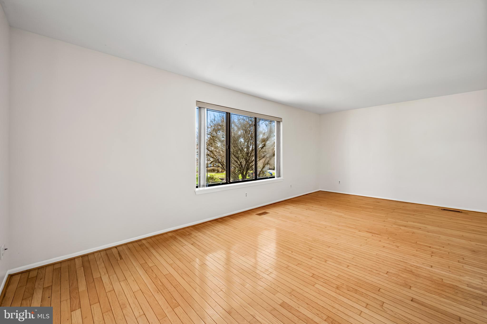 VELVET HILLS - Residential