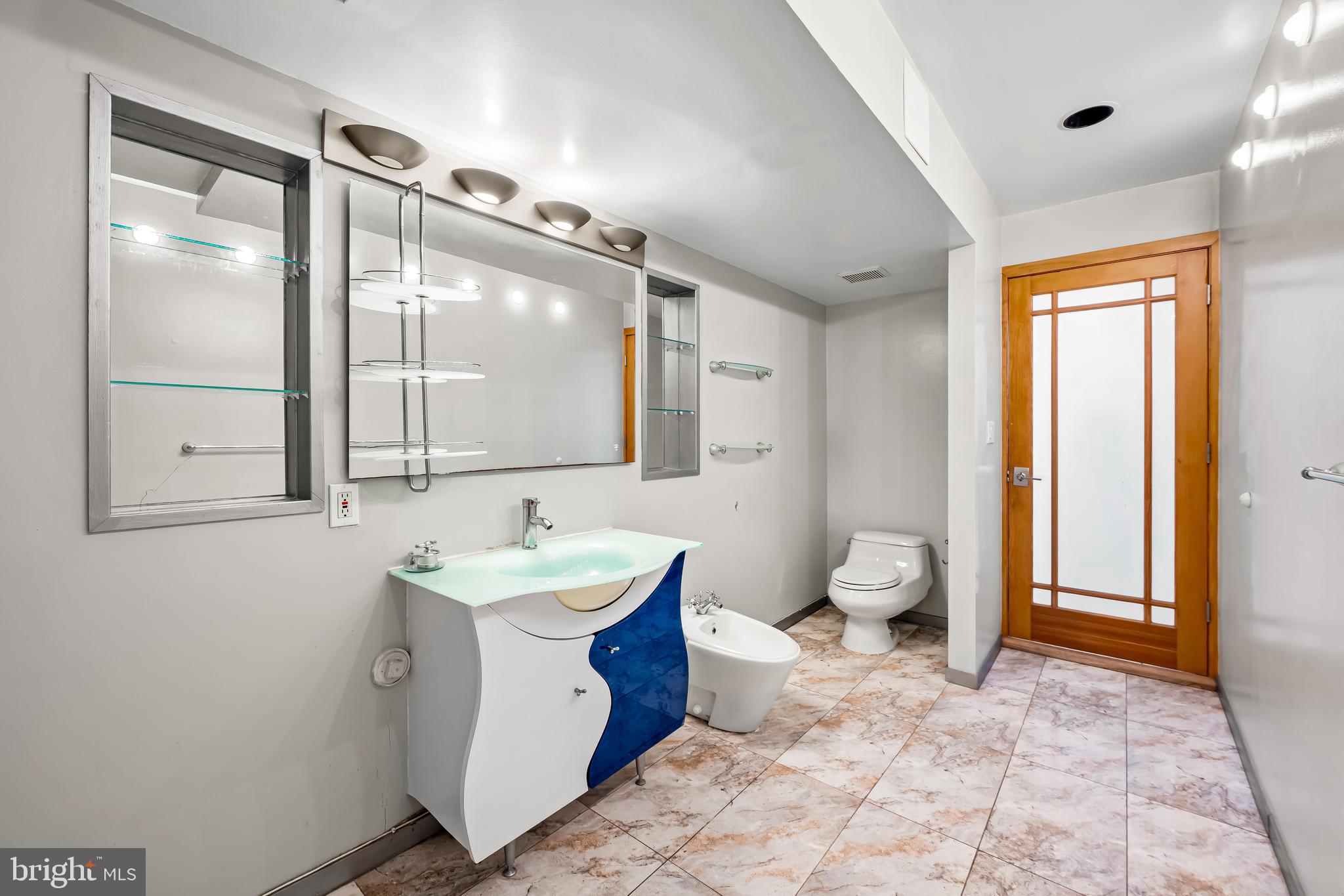 VELVET HILLS - Residential