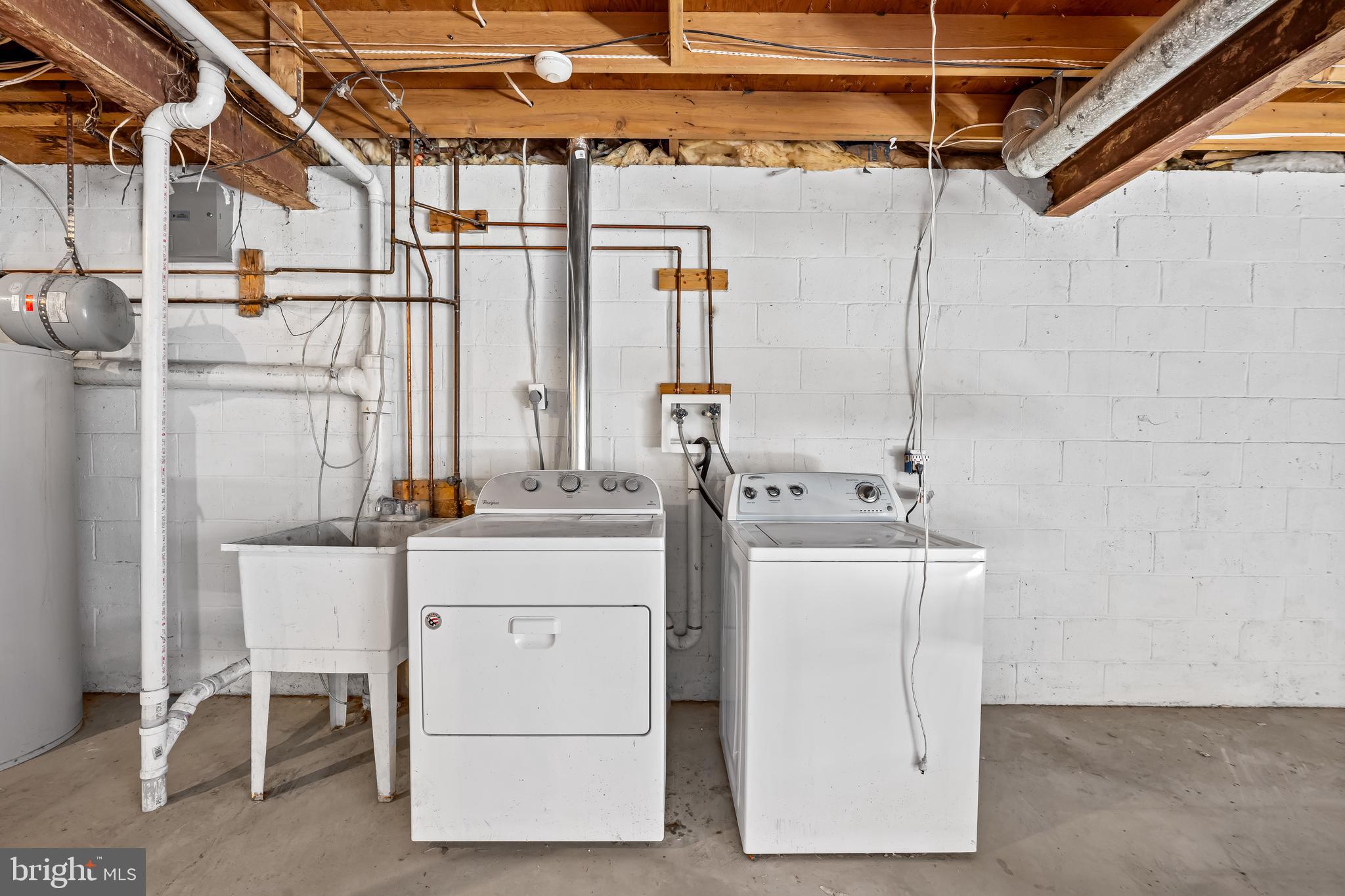 VELVET HILLS - Residential