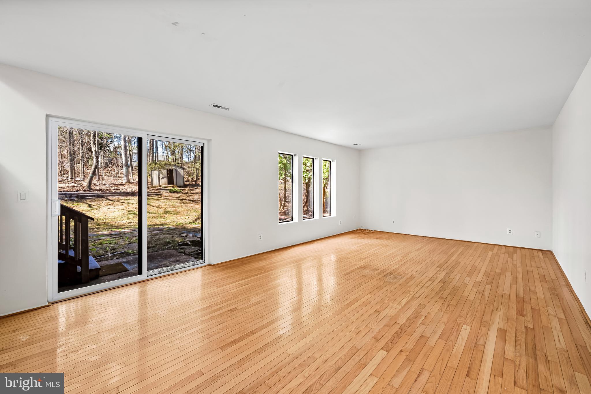 VELVET HILLS - Residential