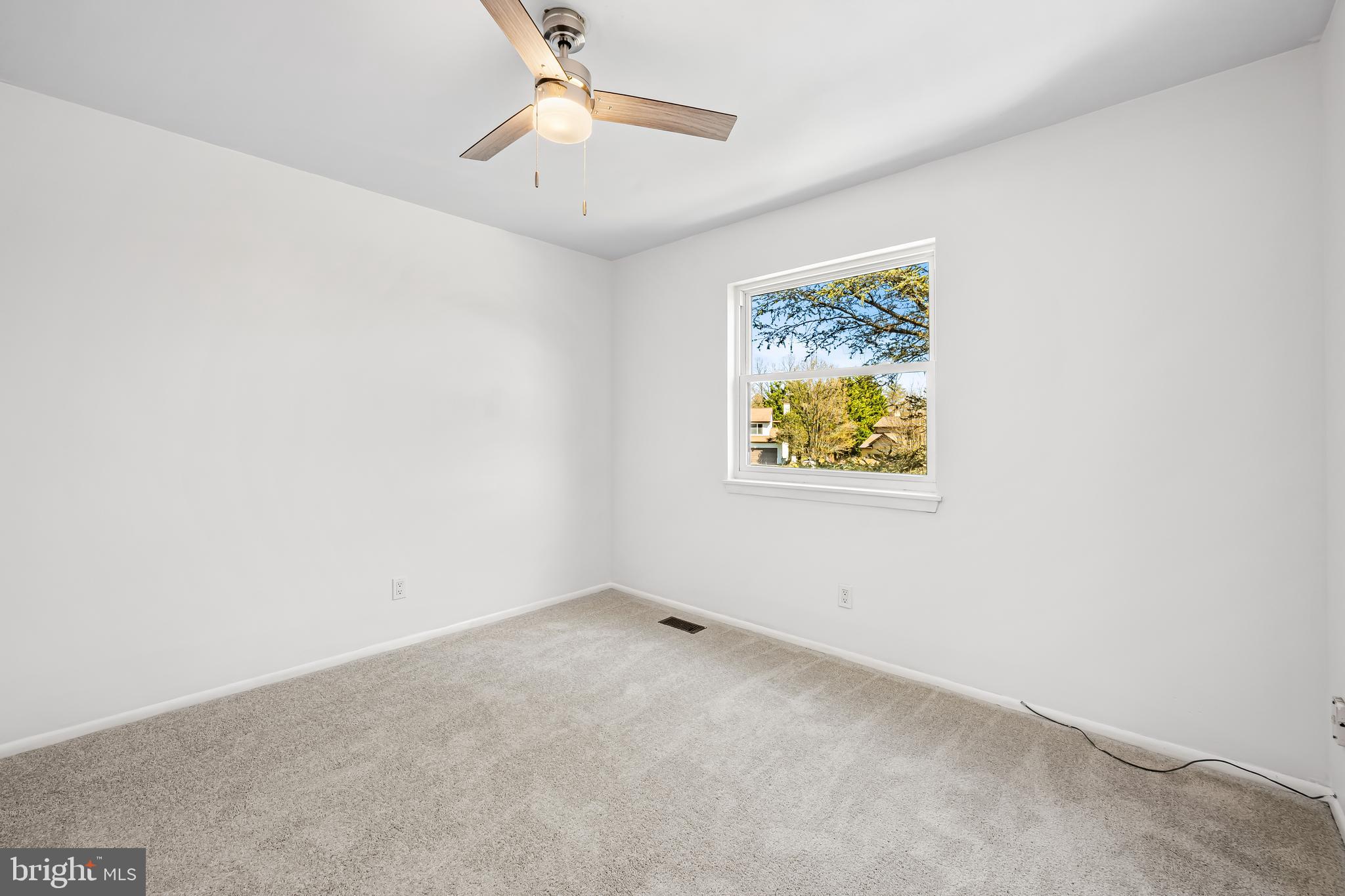 VELVET HILLS - Residential