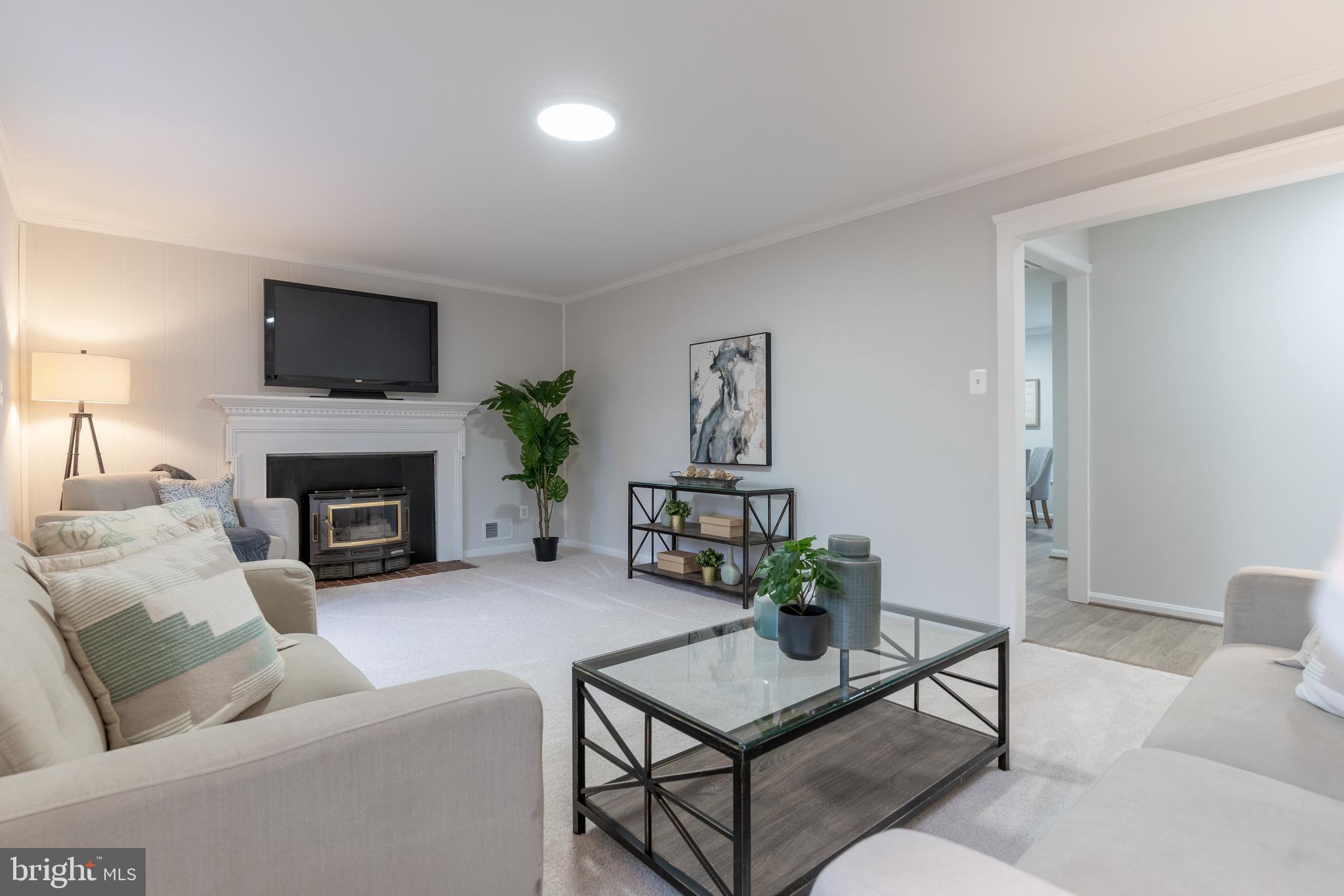 RESTON - Residential