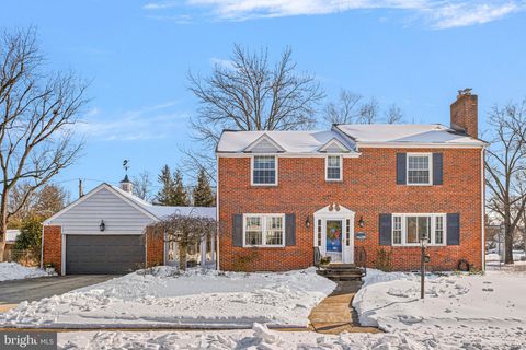 200 OAKWOOD ROAD WILMINGTON DE 19803