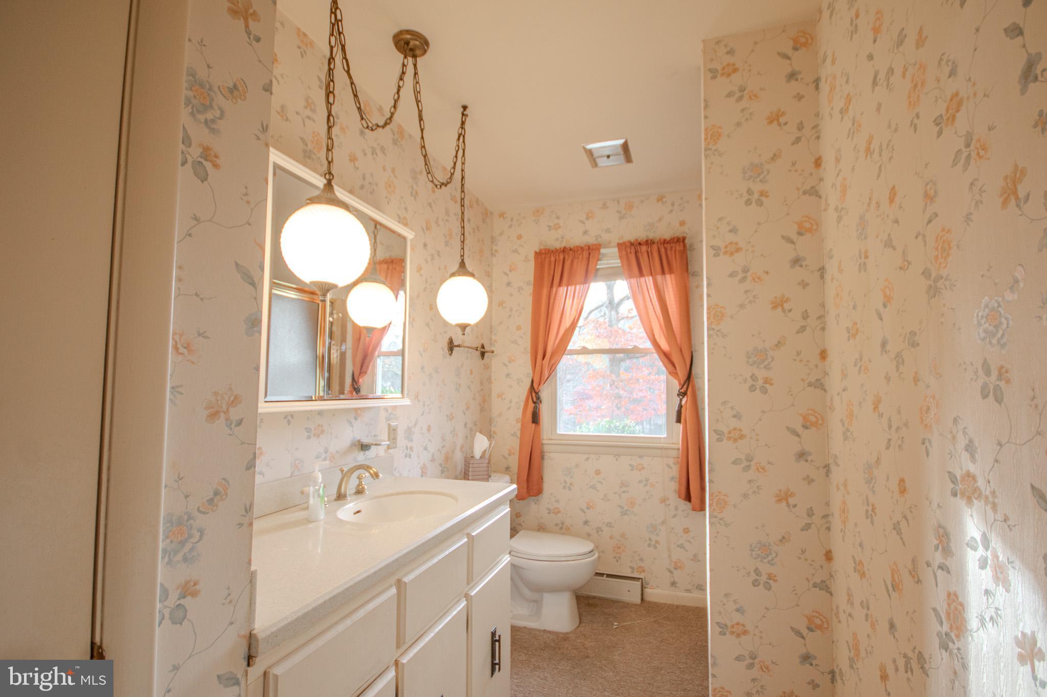 CHESTNUT HILLS - Residential