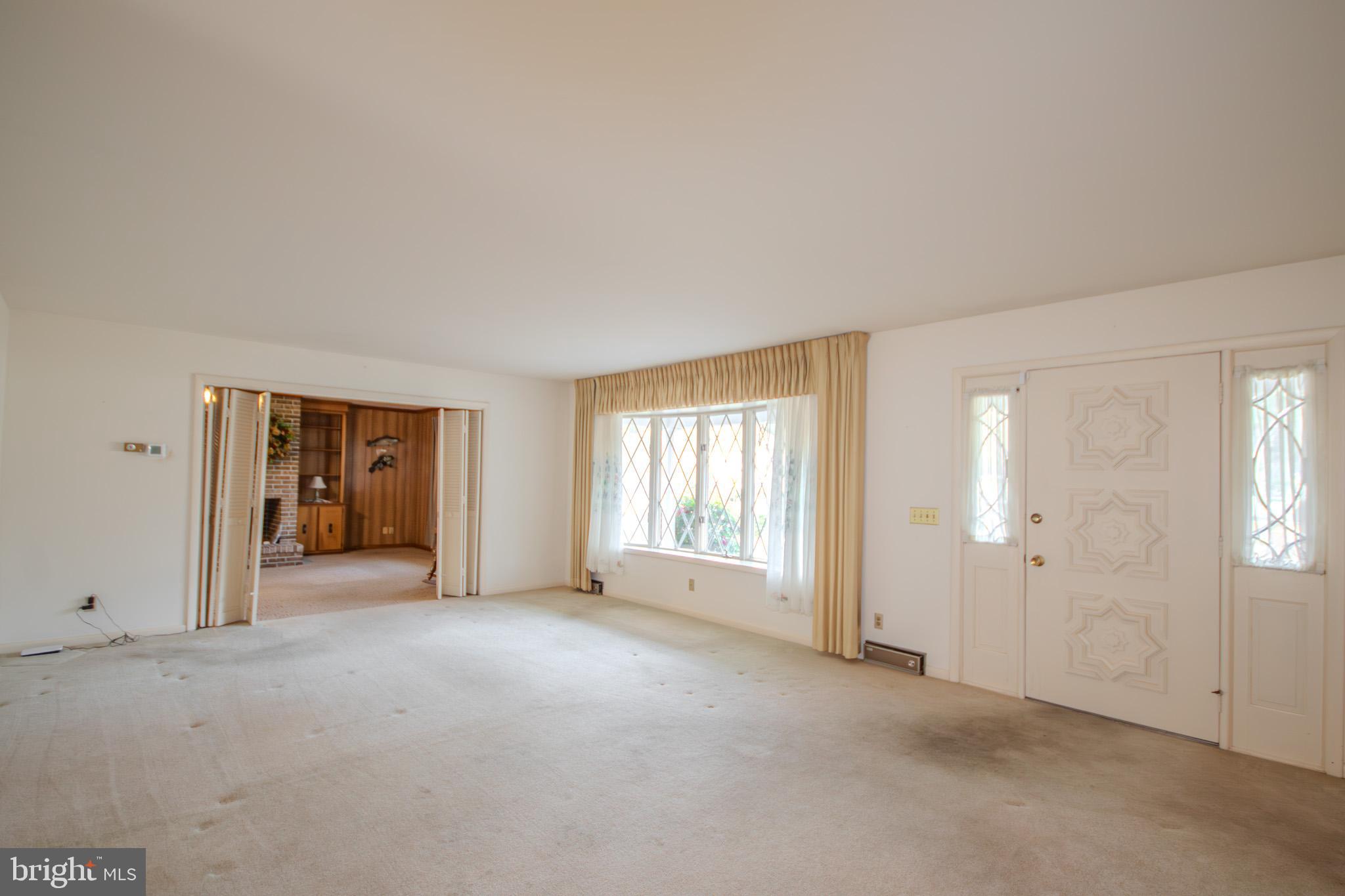 CHESTNUT HILLS - Residential