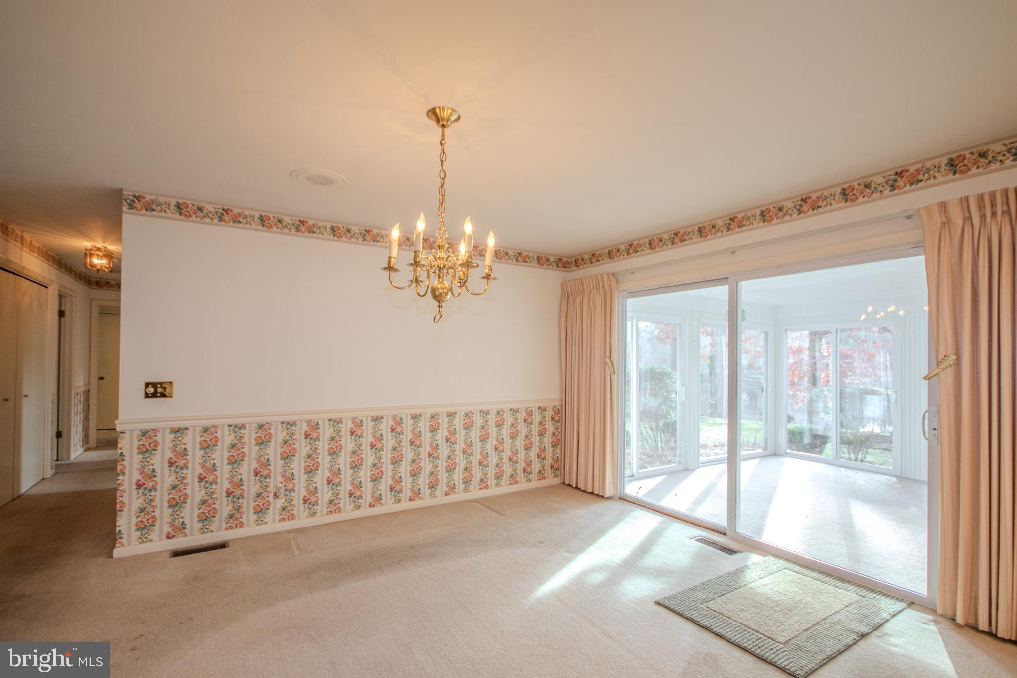 CHESTNUT HILLS - Residential