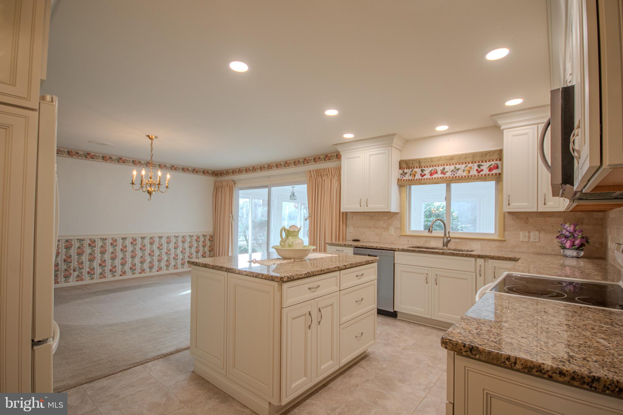 CHESTNUT HILLS - Residential