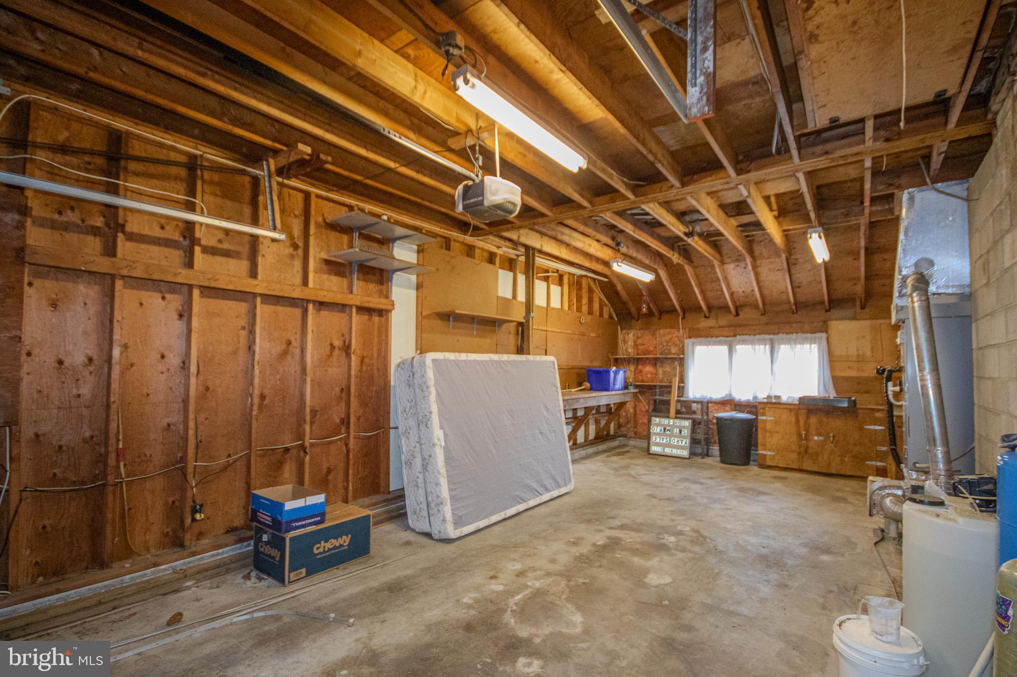 CHESTNUT HILLS - Residential