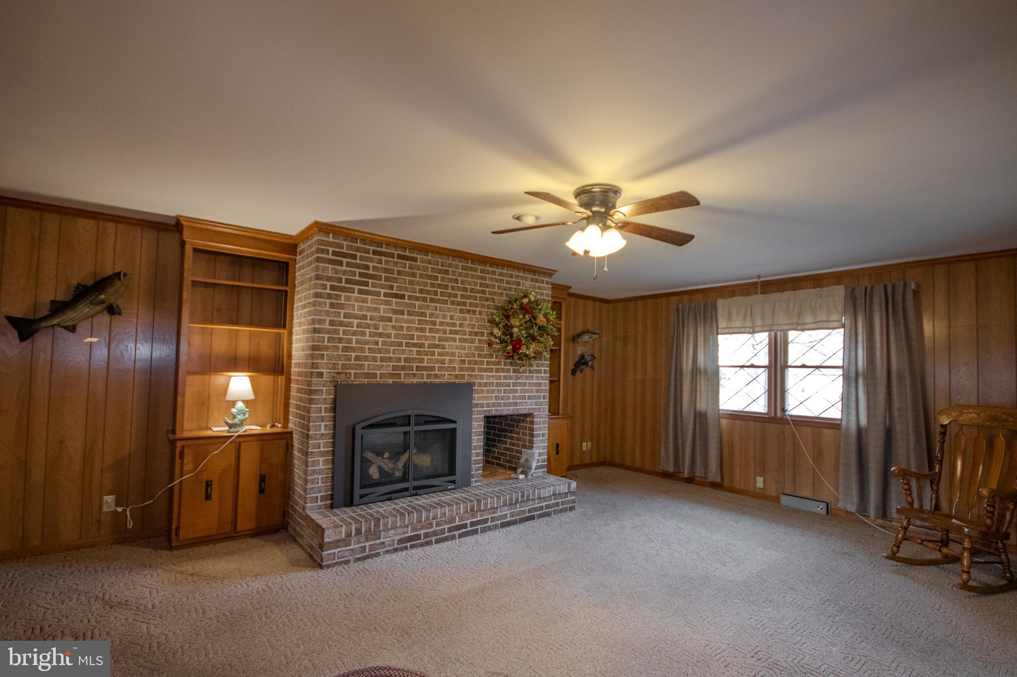 CHESTNUT HILLS - Residential