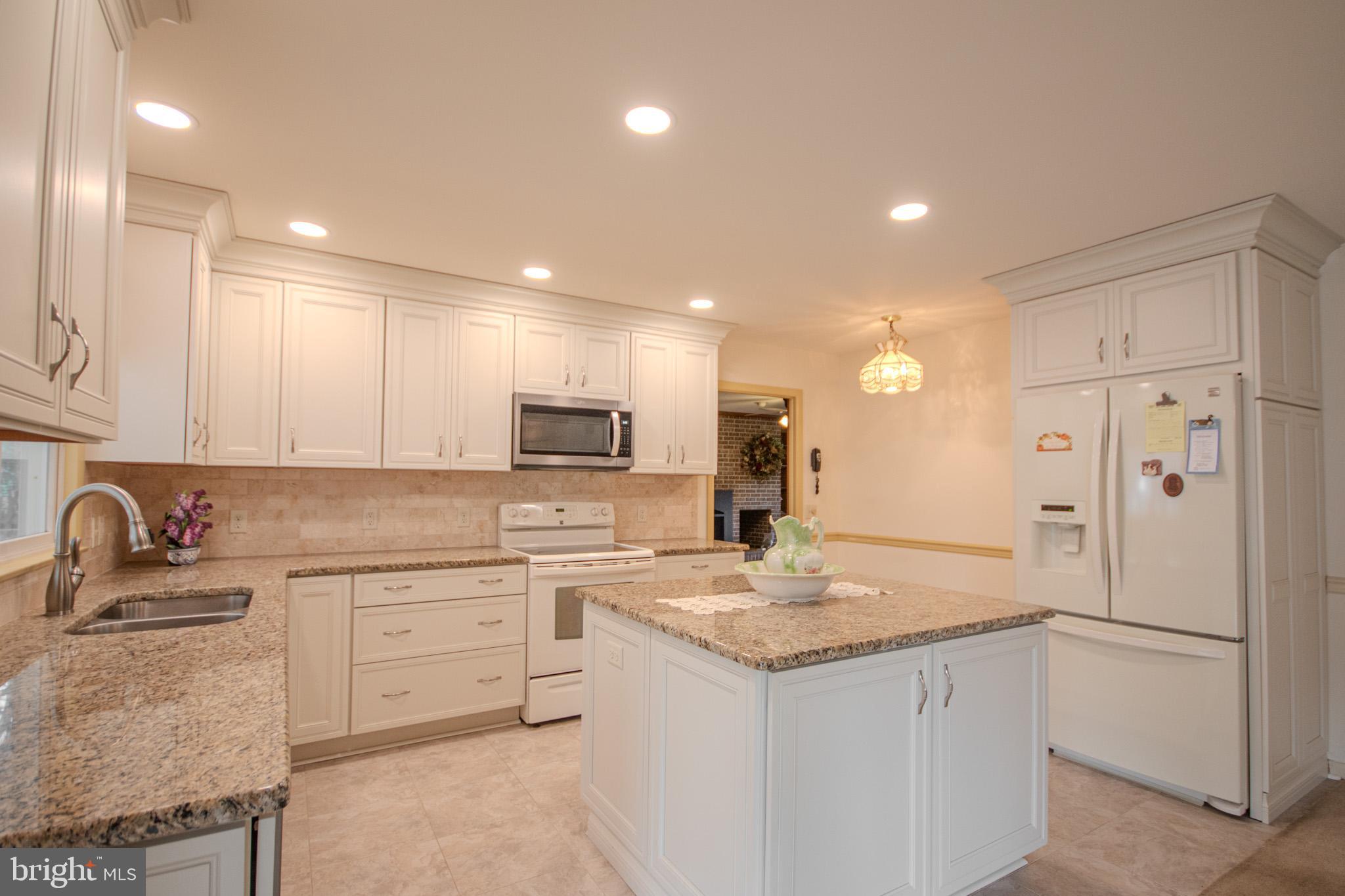 CHESTNUT HILLS - Residential