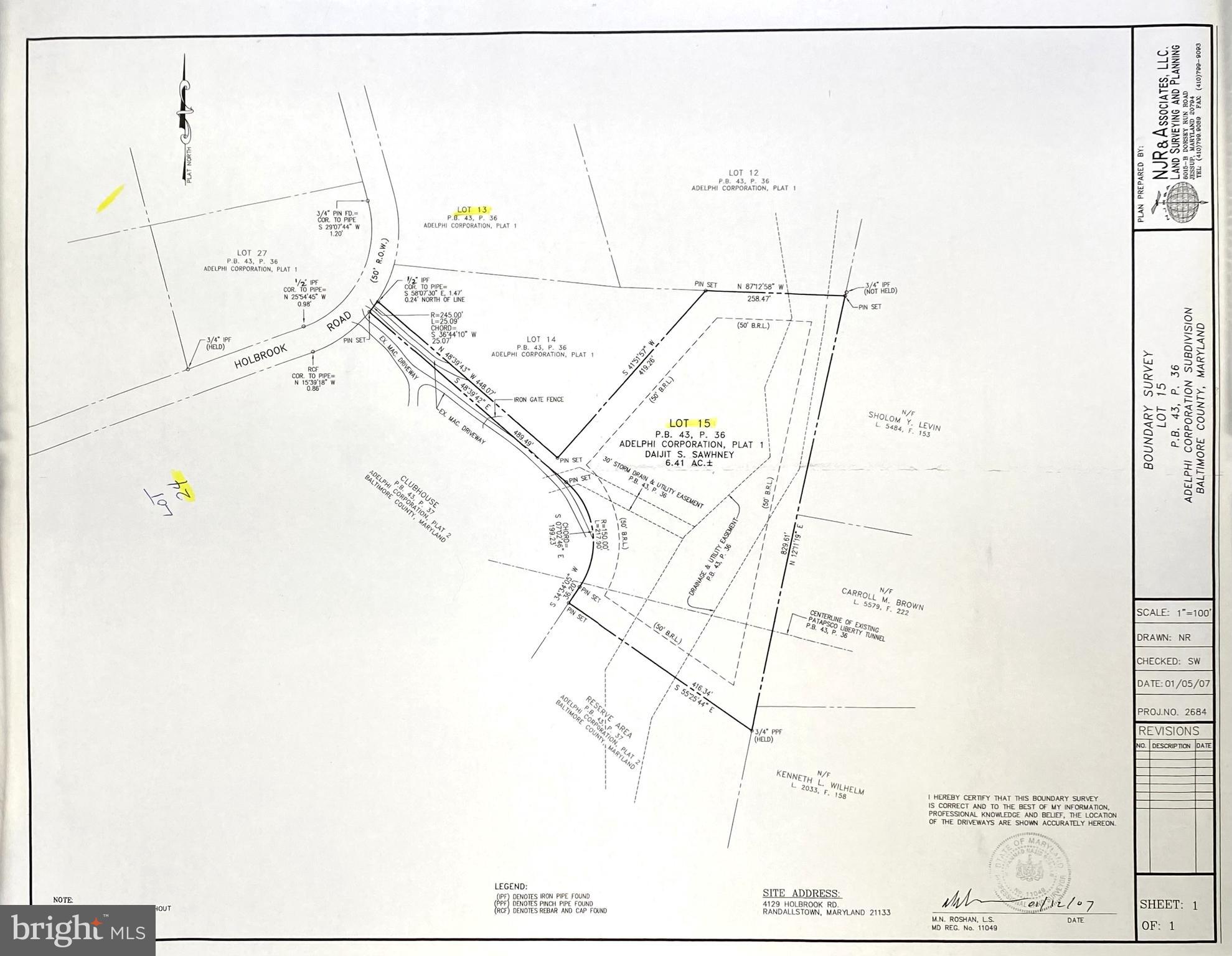 Main image without alt text